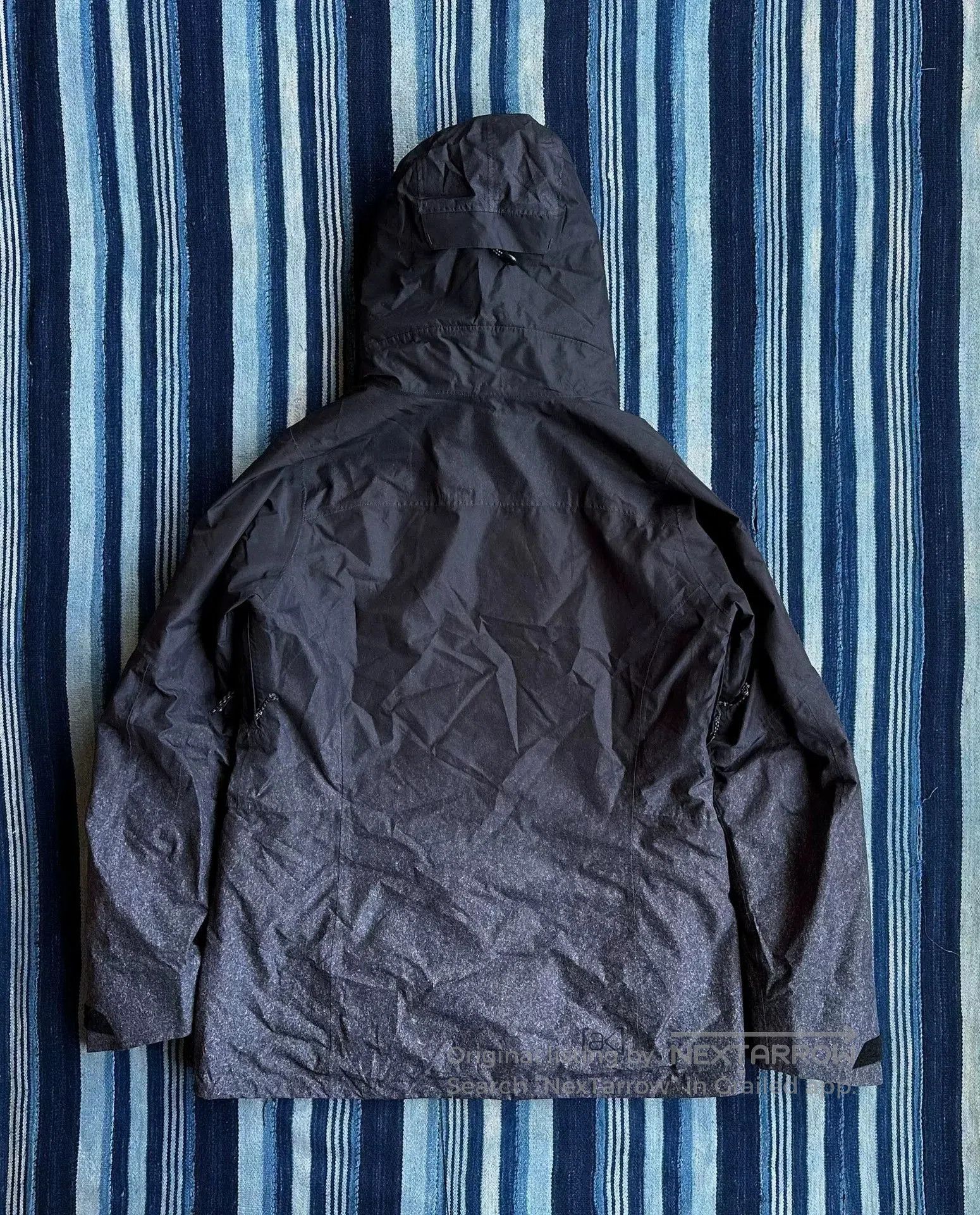 Burton burton ak gortex waterproof jacket for women. Size M / US 6-8 / IT 42-44 - 2 Thumbnail