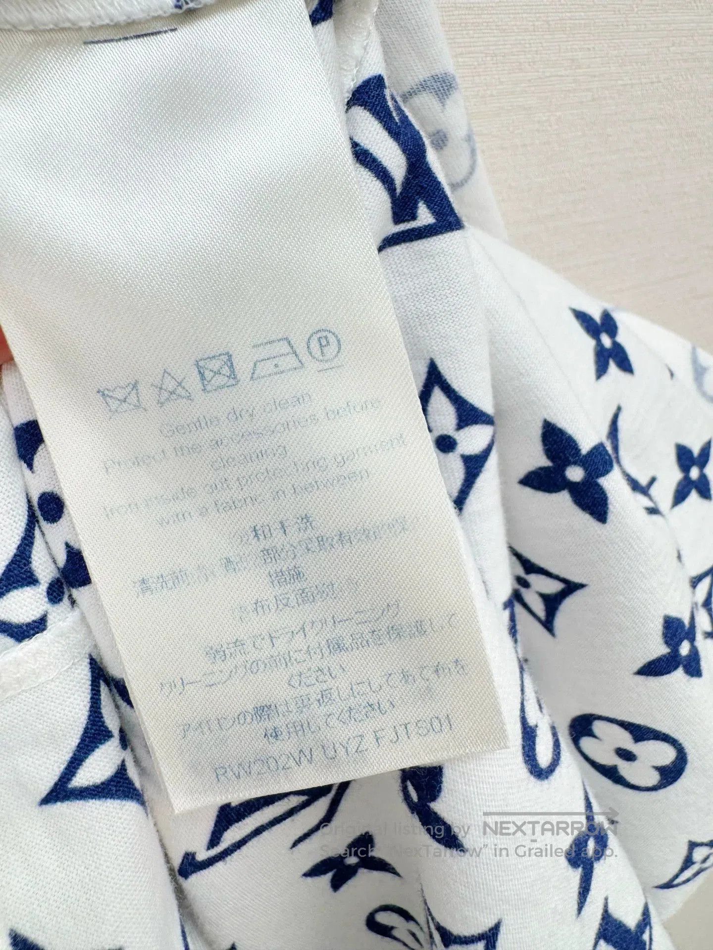 Louis Vuitton Louis Vuitton Blue Monogram Short Sleeve Top. Size US L / EU 52-54 / 3 - 5 Thumbnail