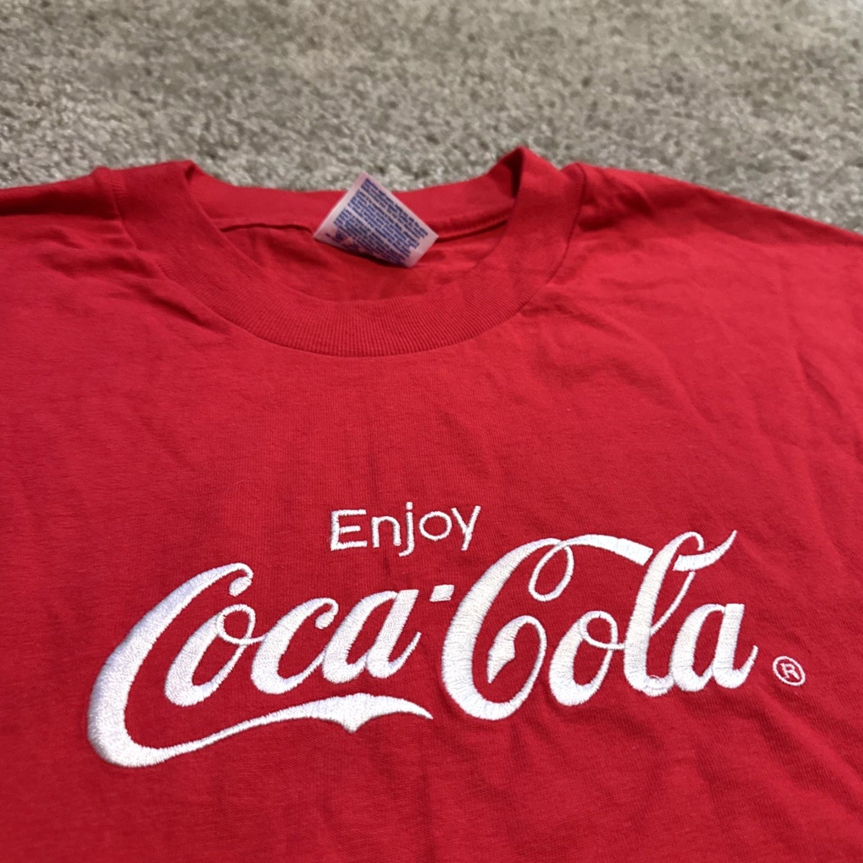 Vintage VINTAGE Coca-Cola Embroidered Logo T-Shirt XL Mens 90s Red White Embroidered Logo T-Shirt Size US XL / EU 56 / 4 - 5 Thumbnail