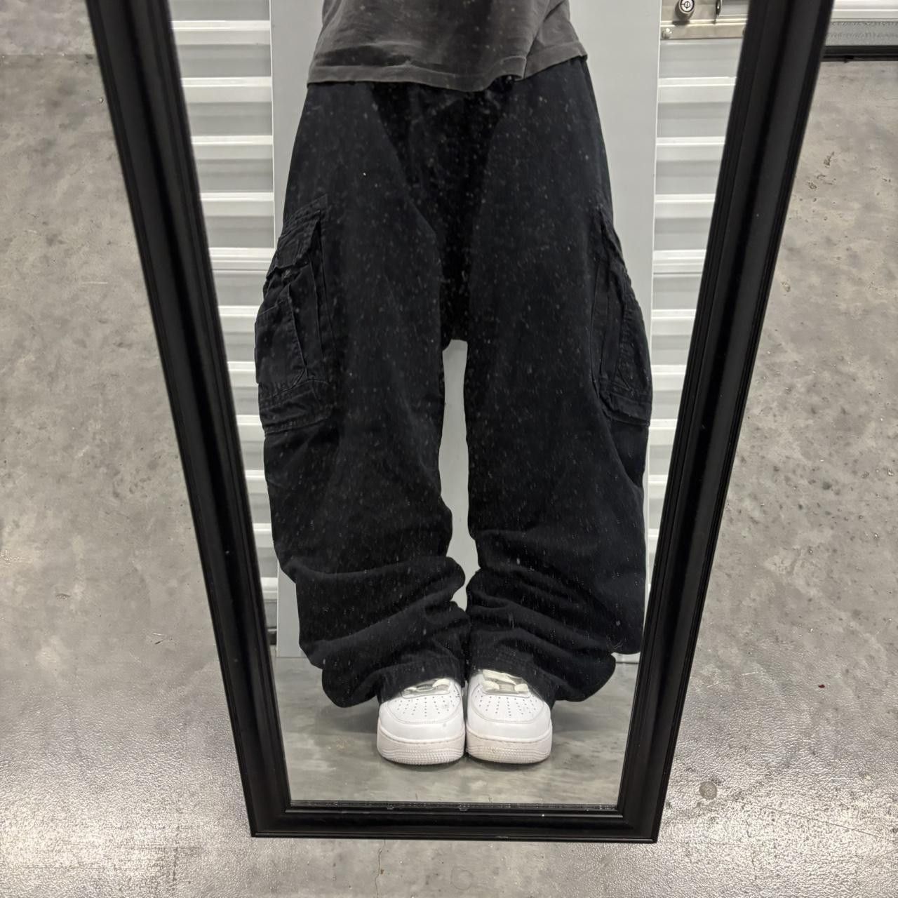 Japanese Brand × Vintage Crazy Vintage Y2K/2000s Super Baggy Solid Black Streetwear Skater Cargo Pants! Size US 44 / EU 60 - 1 Thumbnail
