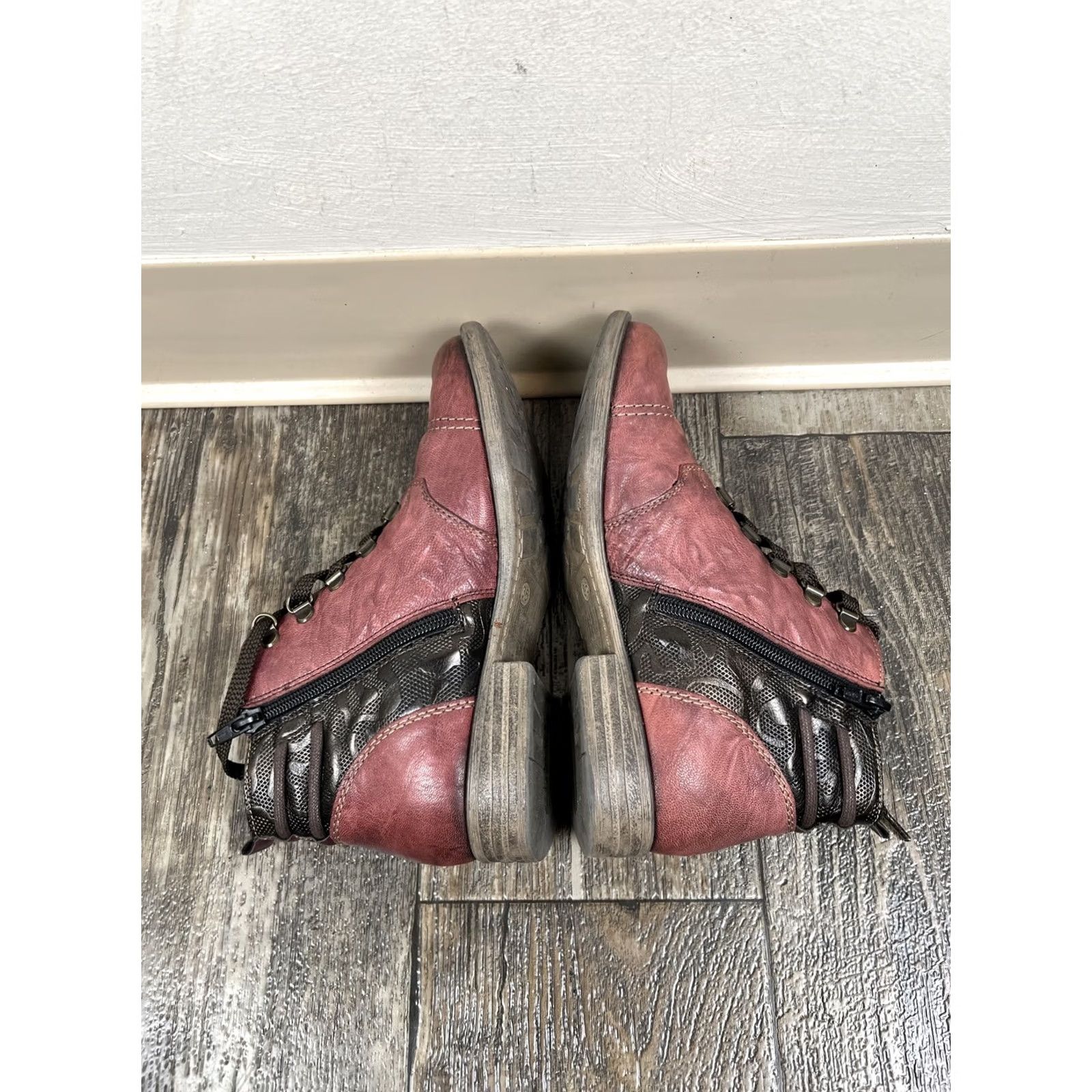 Vintage Remonte Ankle Boots Women’s 5.5 (36) Red Leather Side Zip Block Heel Retro Style Boots Mens? Size US 6 / IT 36 - 5 Thumbnail