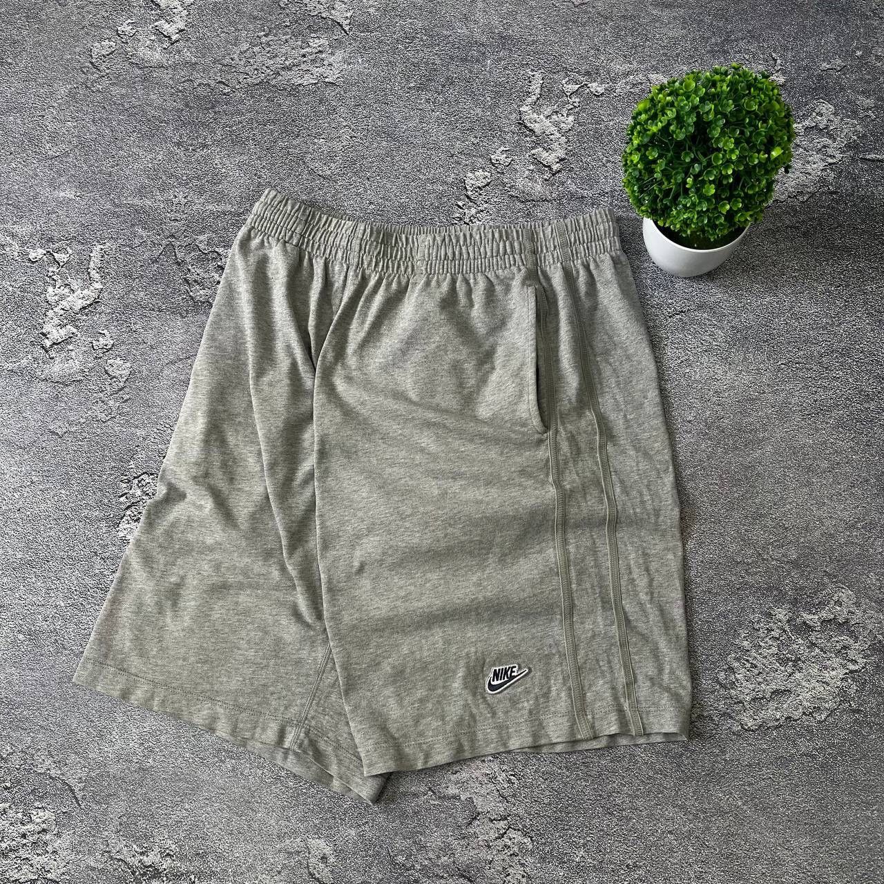 Nike Vintage Nike Drill y2k Hype Logo Shorts,Size M Size US 33 - 11 Thumbnail