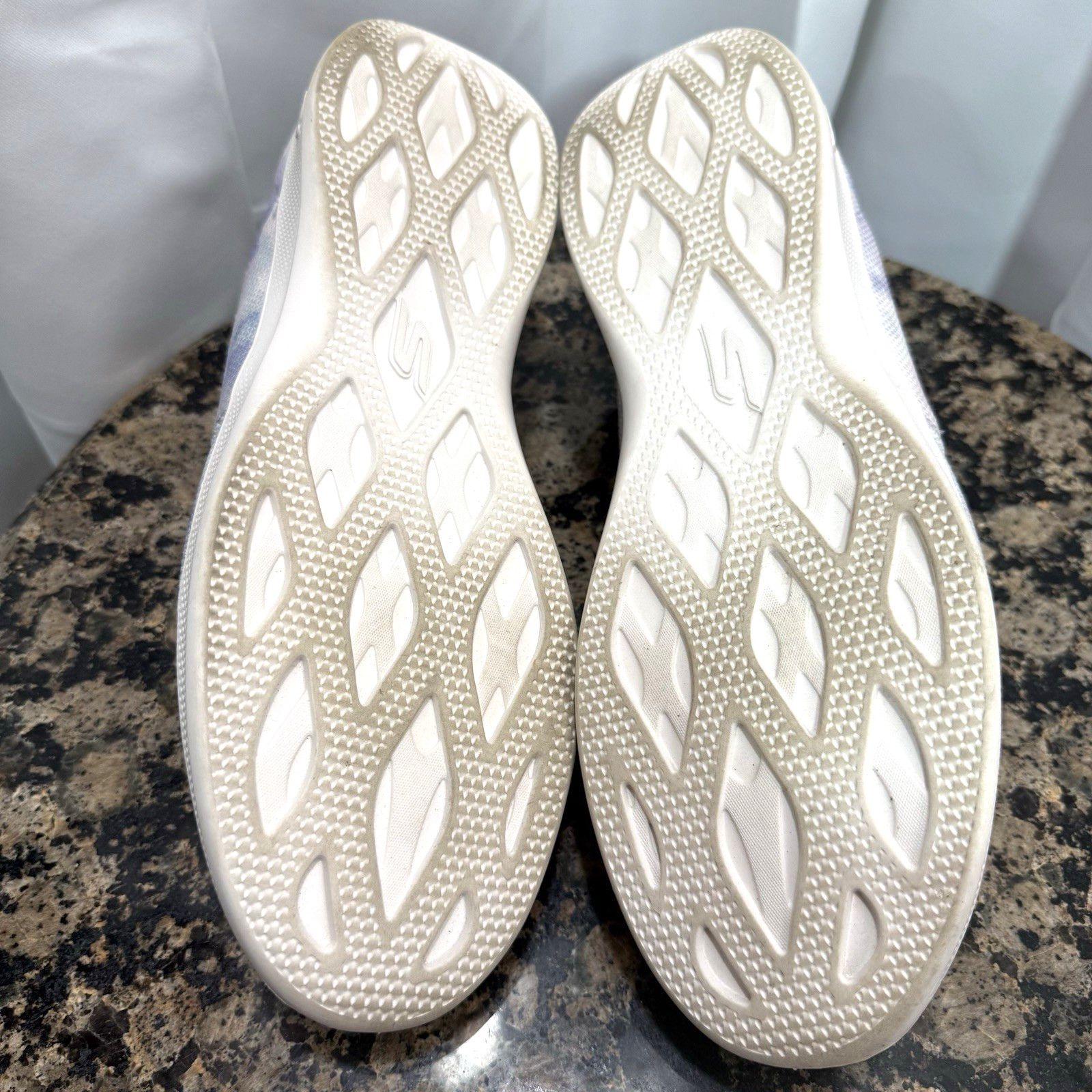 SKECHERS Skechers GO Step Lite Washable Knit Sneaker Wo’s Size 12 Size US 12 / IT 42 - 12 Thumbnail