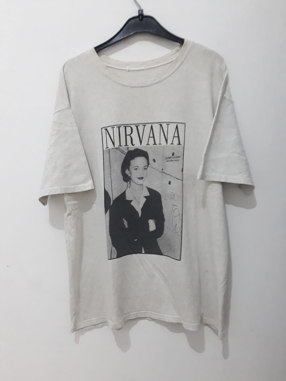 Band Tees Vintage Nirvana Drew Barrymore t shirt rare Size US XL / EU 56 / 4 - 1 Thumbnail