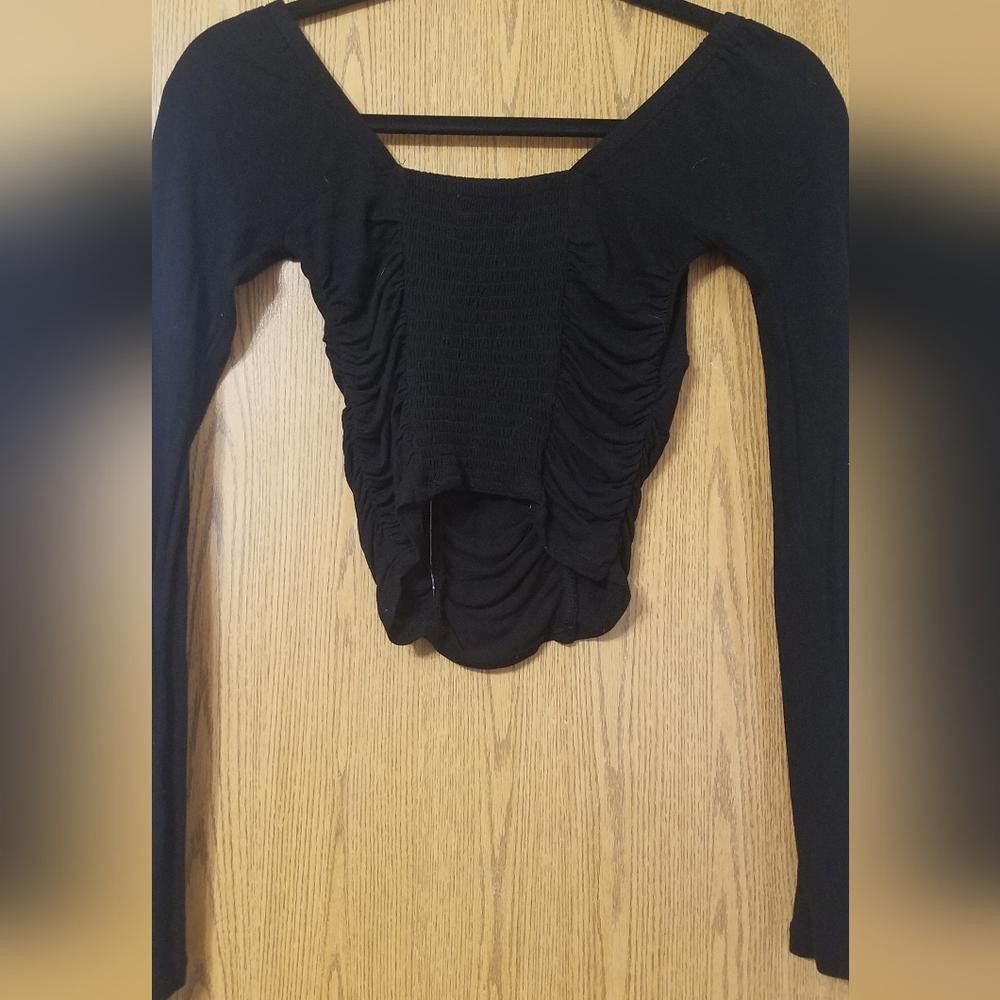 Urban Outfitters Urban Outfitters Black Blouse Size XS Size XS / US 0-2 / IT 36-38 - 2 Thumbnail