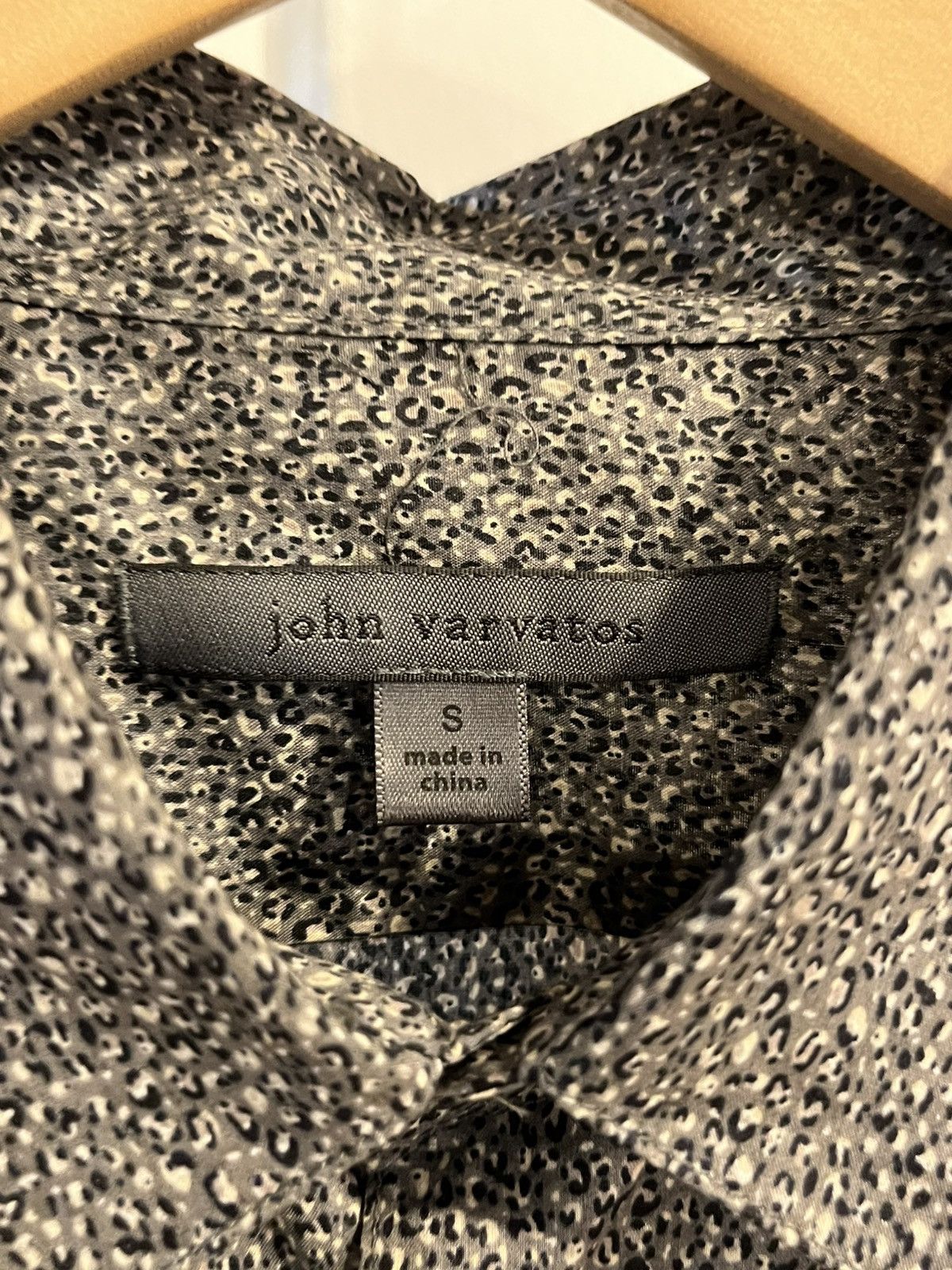 John Varvatos Bobcat print shirt. Small Size US S / EU 44-46 / 1 - 5 Thumbnail