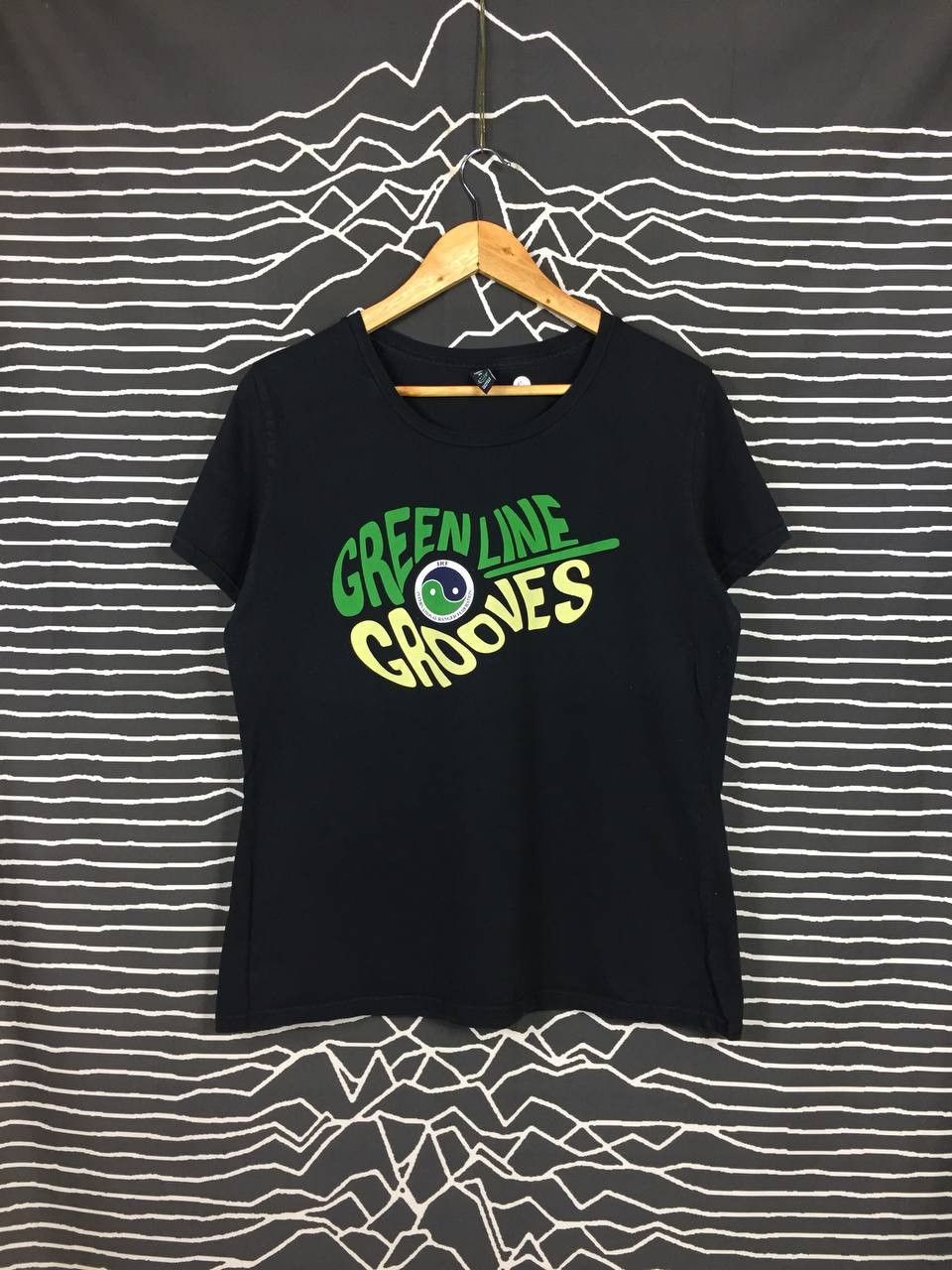 Vintage Green Line Grooves Music Protecting Nature's Protectors Tee Size XL / US 12-14 / IT 48-50 - 1 Thumbnail