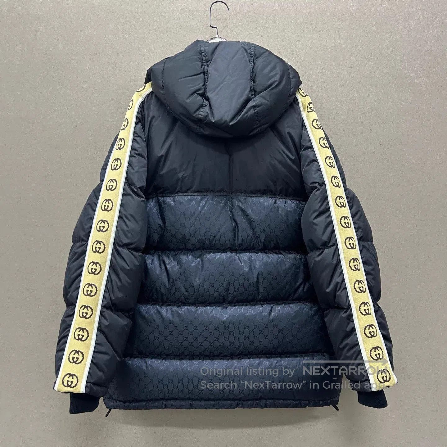 Gucci Black Puffy Jacket with Striped Sleeves Size L. Size US L / EU 52-54 / 3 - 2 Thumbnail