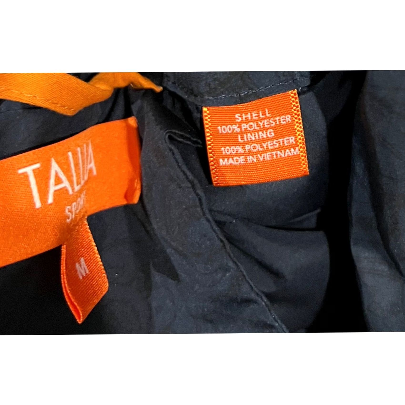 Tallia Tallia Sport Puffer Coat Winter Navy Blue Pockets Sz M Mens Coat Zip Jacket 28in 22in 26in 18in(Size Measurements) Size US M / EU 48-50 / 2 - 8 Thumbnail