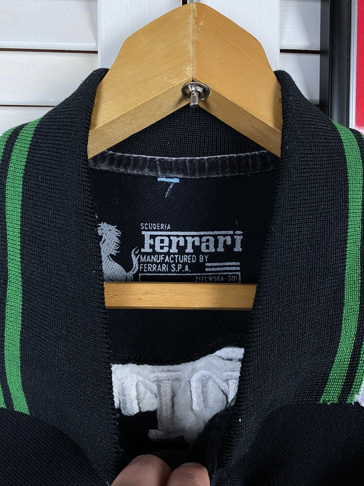 Ferrari Vintage Shirt Rugby Polo Ferrari Big Knit Logo Patch Racing Size US L / EU 52-54 / 3 - 9 Thumbnail