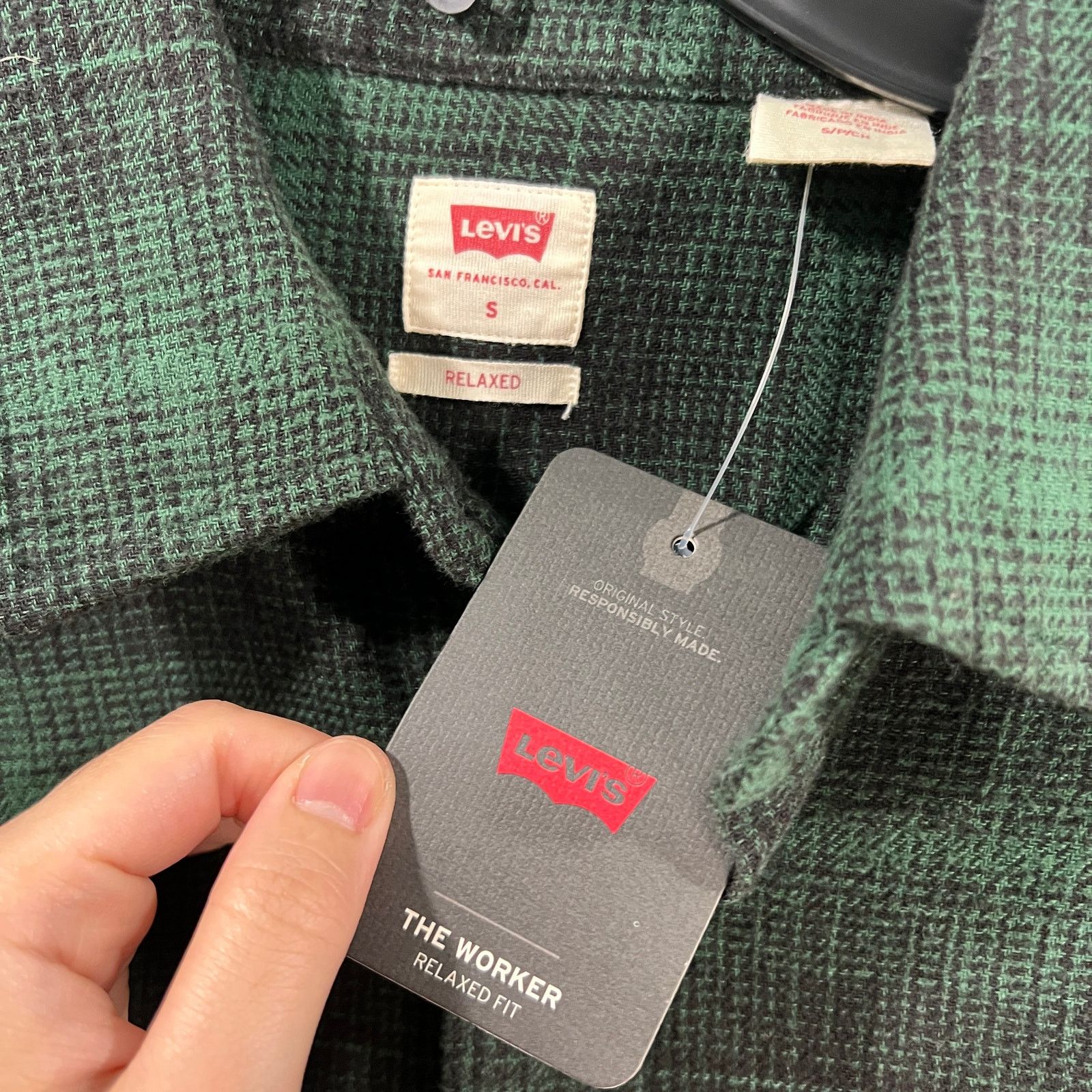 Other Levis Shirt Mens Button Up Green Buffalo Plaid Casual Size US S / EU 44-46 / 1 - 3 Thumbnail