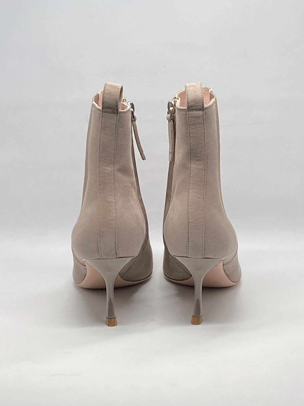 Roger Vivier Roger Vivier Viv In The City Suede Booties size 39.5 Size US 9.5 / IT 39.5 - 5 Thumbnail