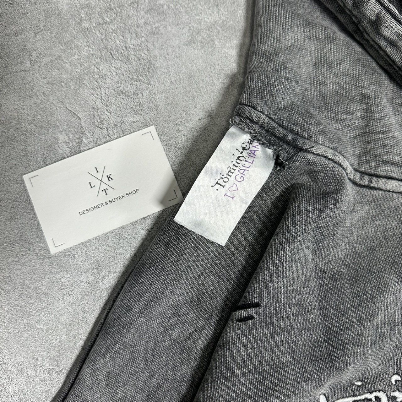 Maison Margiela Tommy Cash x Maison Margiela sweatshirt Size US L / EU 52-54 / 3 - 8 Thumbnail
