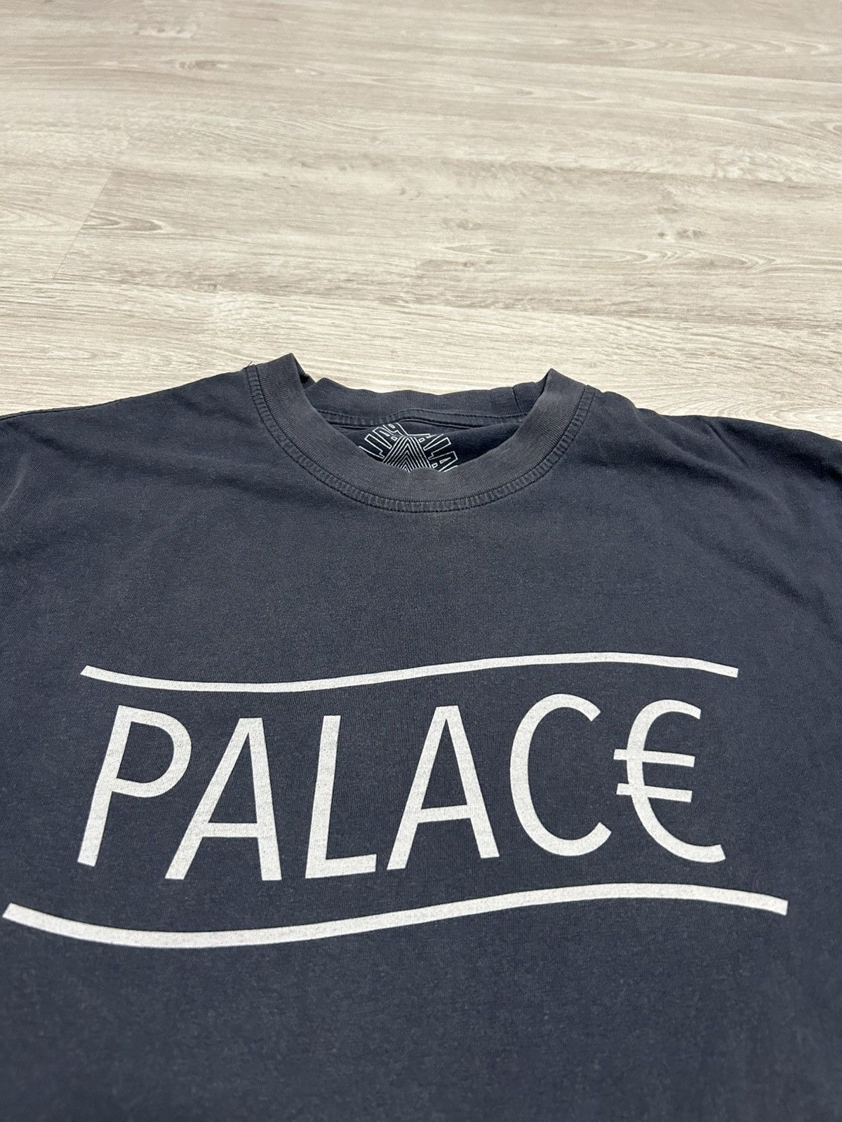 Palace Vintage PALACE Euro T-shirt vintage Y2K size S-M Size US M / EU 48-50 / 2 - 3 Thumbnail