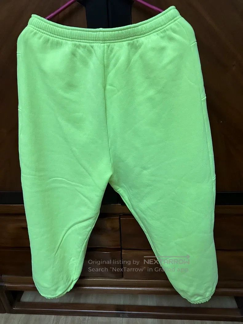 Balenciaga Balenciaga size M Loose Fit Men's Sweatpants, Size M, Fluo Size US 27 - 8 Thumbnail