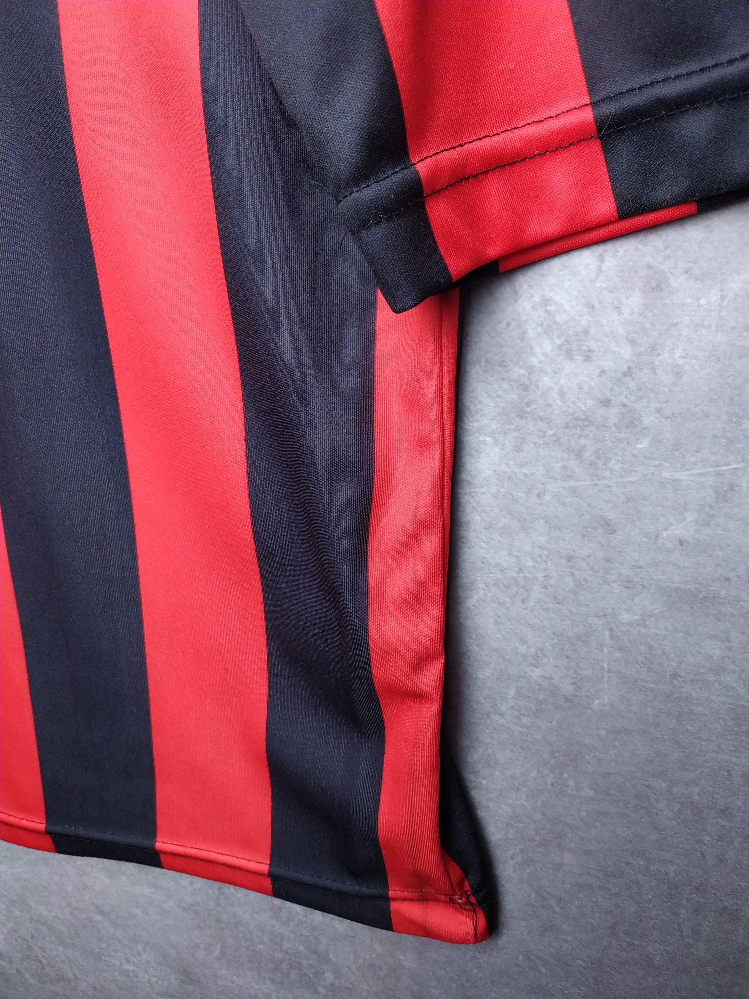 Vintage Weah AC Milan football soccer jersey Size US S / EU 44-46 / 1 - 4 Thumbnail