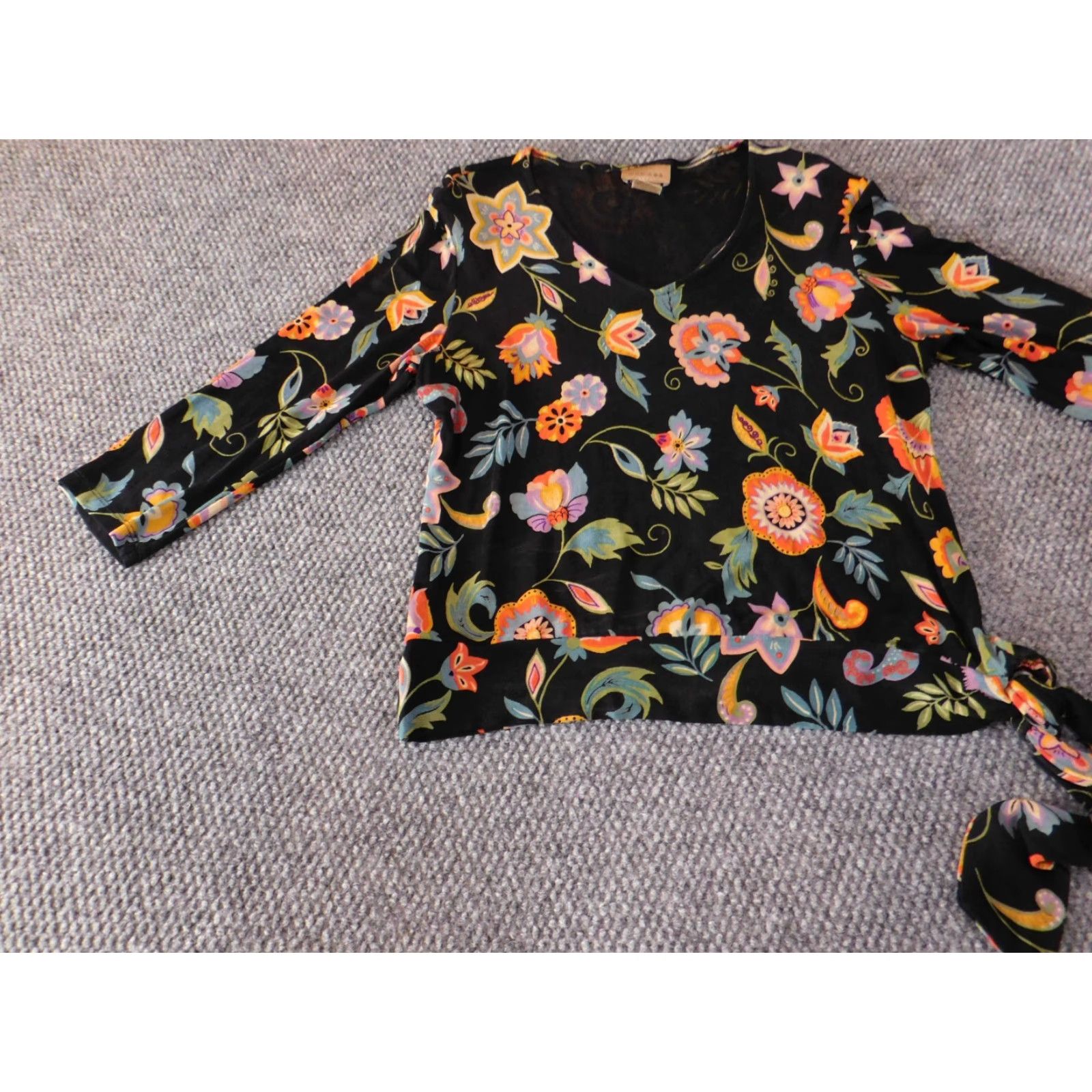 Vintage Choices Blouse Women S Black Floral Round Neck Long Sleeve Pullover Stretch Rayon Acetate Casual Shirt 2020s Basic Rose Pattern Women Size S / US 4 / IT 40 - 3 Thumbnail
