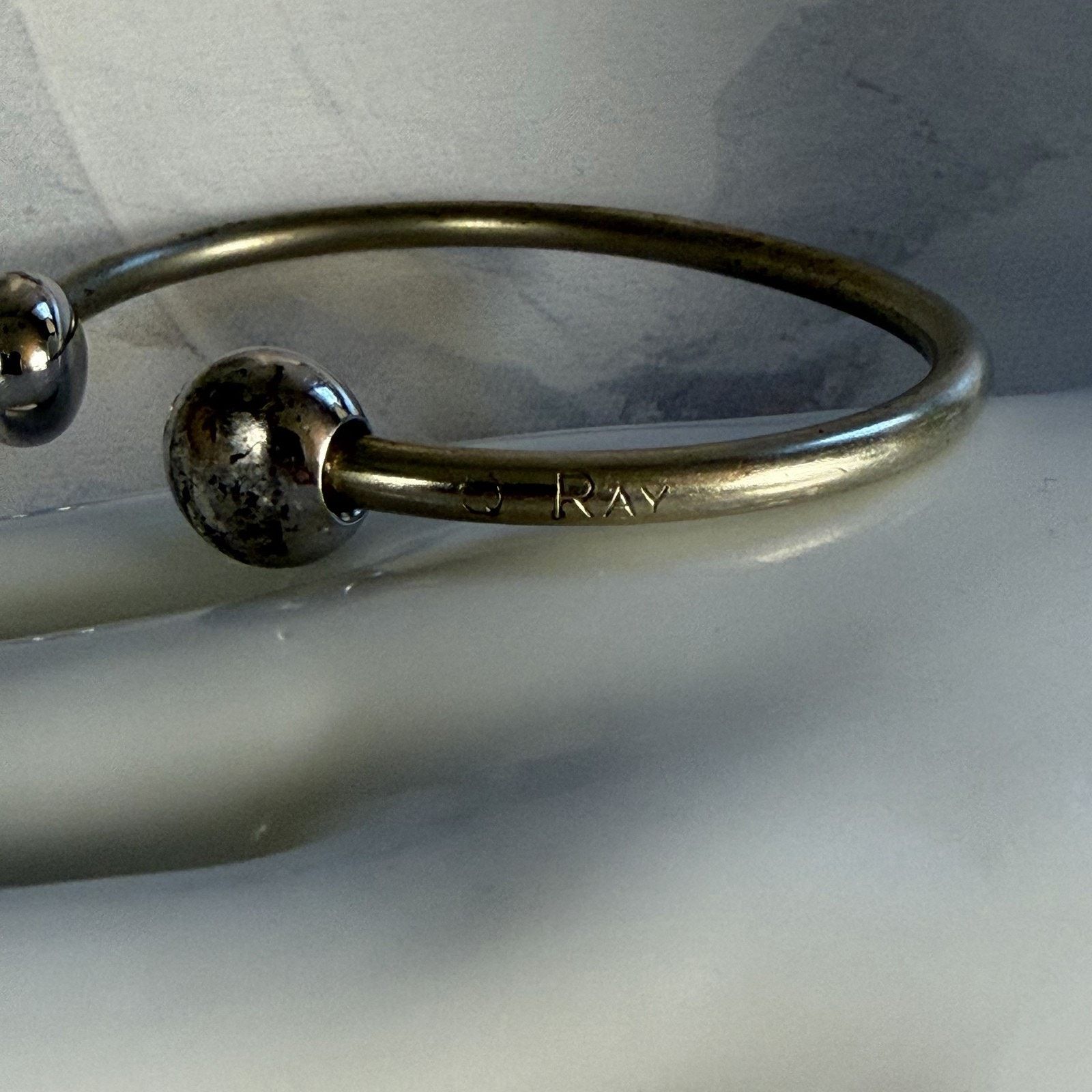 Other 1980s Q-Ray 6.5" Open Bangle Stainless Steel Health Bracelet Size ONE SIZE - 3 Thumbnail