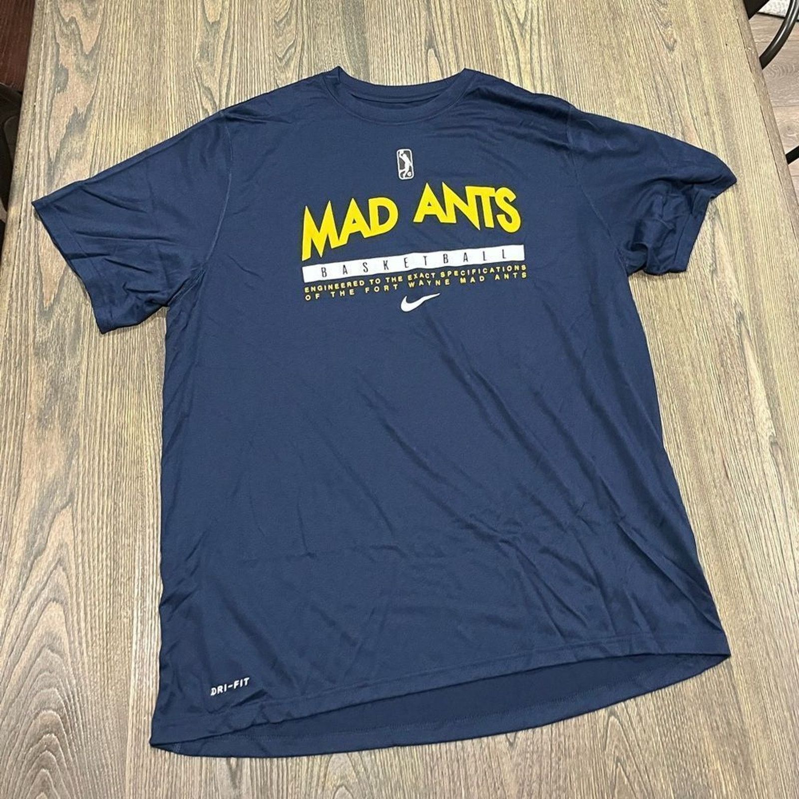 Nike NWOT Nike Womens Dri-Fit WNBA Fort Wayne Mad Ants T-Shirt XL Size XL / US 12-14 / IT 48-50 - 1 Thumbnail