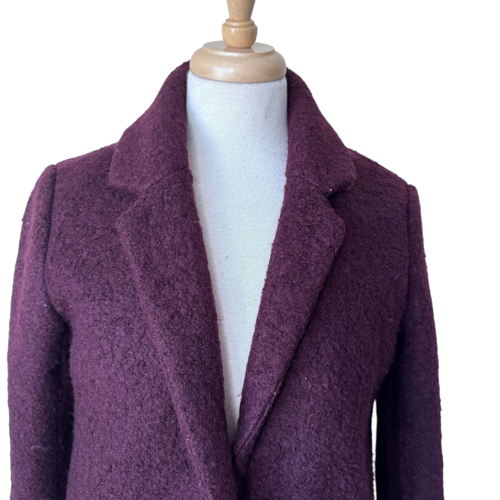 Andrew Marc ANDREW MARC Paige Boucle Wool Blen Coat in Burgundy Size 2 Size XS / US 0-2 / IT 36-38 - 2 Thumbnail