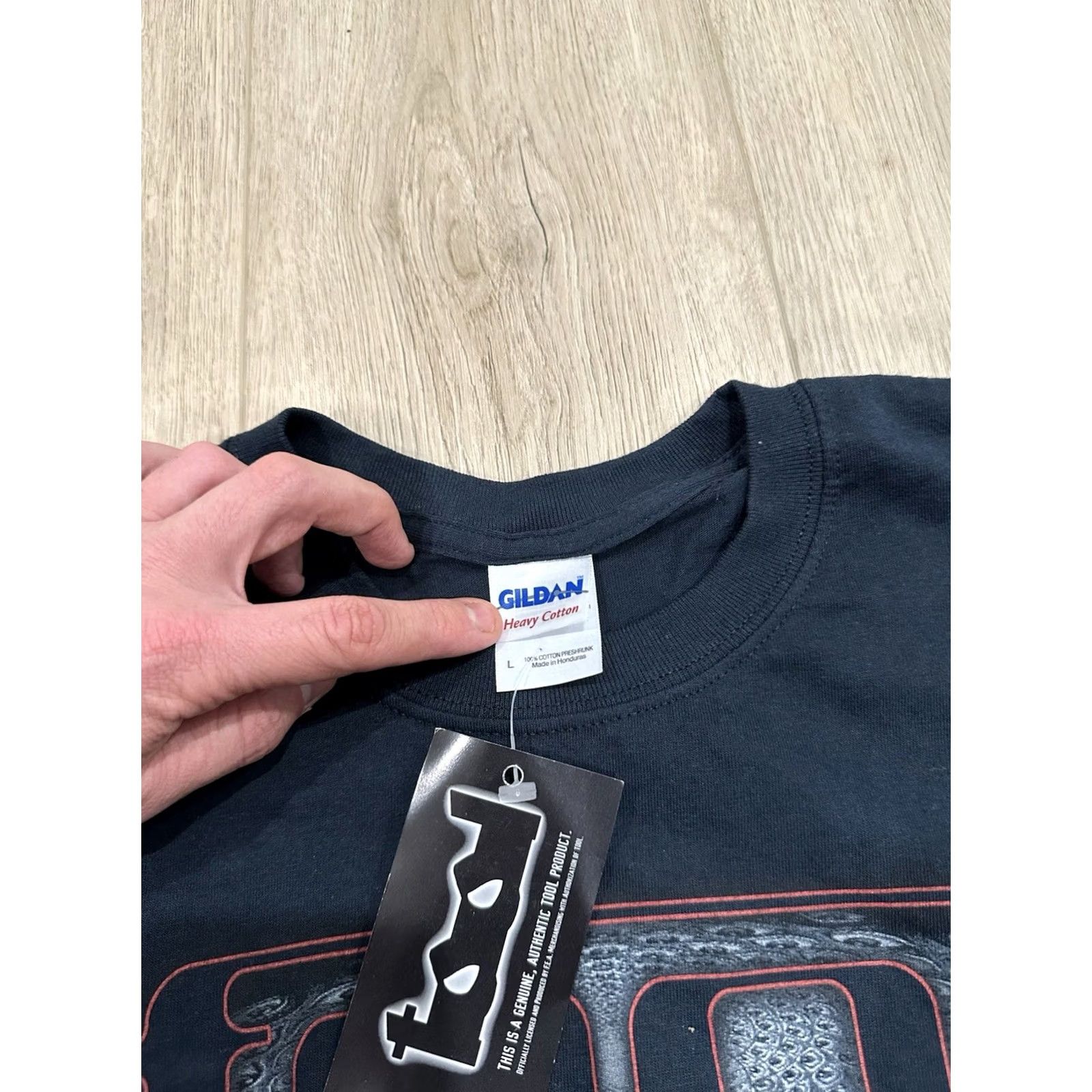 Gildan NWT Vintage Tool 2010 Shirt Mens Large Black Eye Double Sided Los Angeles Size US L / EU 52-54 / 3 - 7 Thumbnail