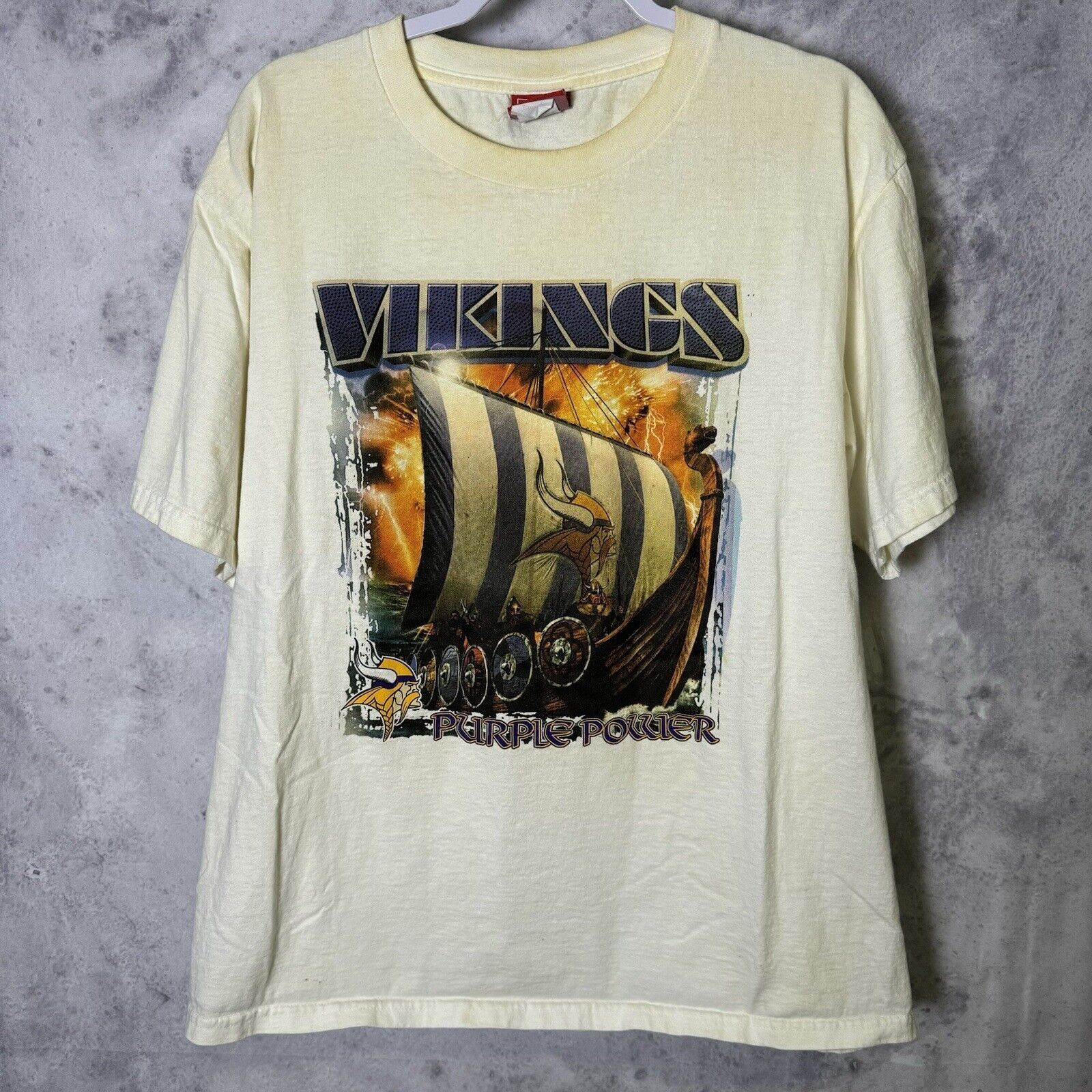 NFL Vintage Minnesota Vikings T Shirt Mens Large White NFL Purpl Size US L / EU 52-54 / 3 - 1 Thumbnail