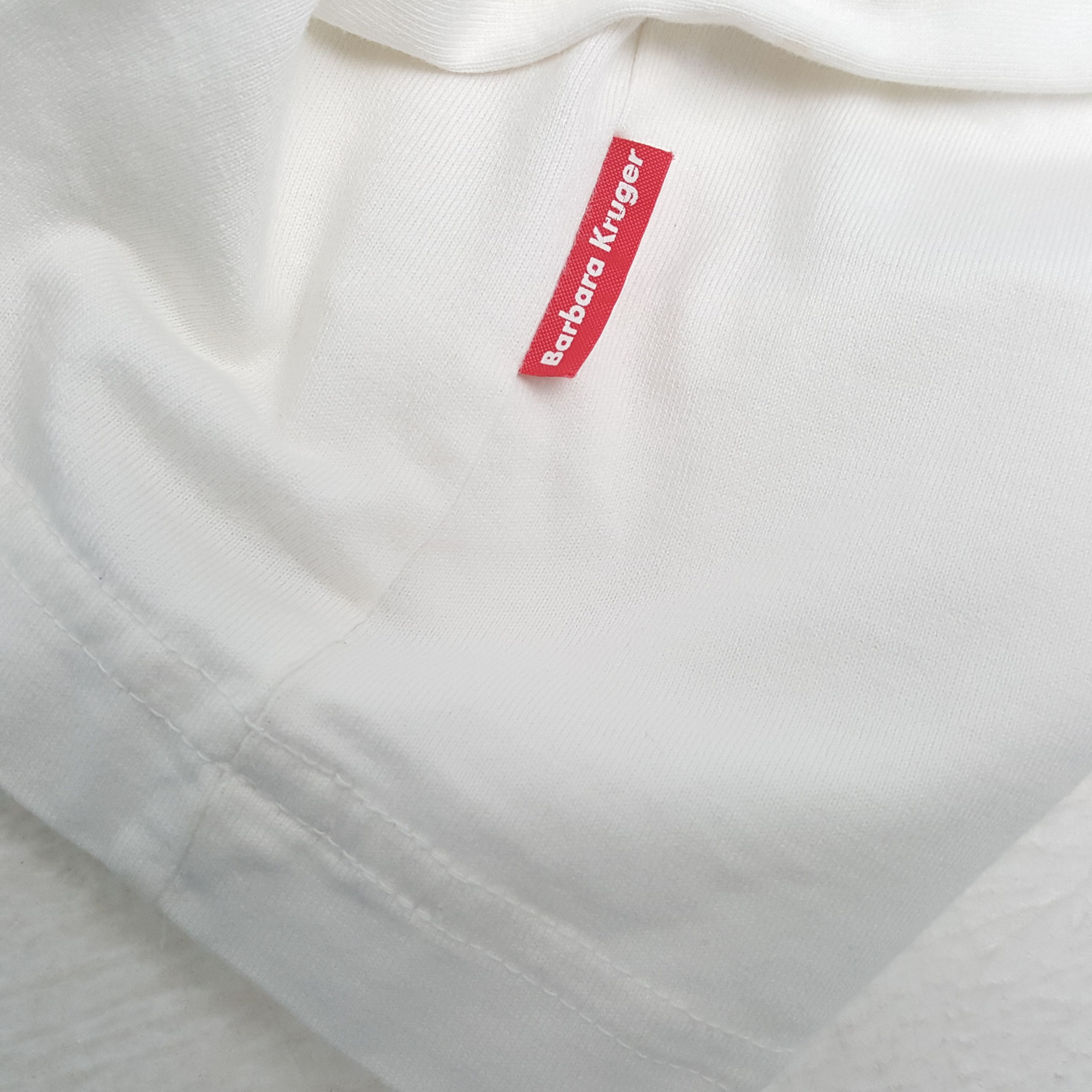 Barbara Kruger × Japanese Brand × Vintage Vintage BARBARA KRUGER American Art Artist T-Shirt Size US XL / EU 56 / 4 - 4 Thumbnail