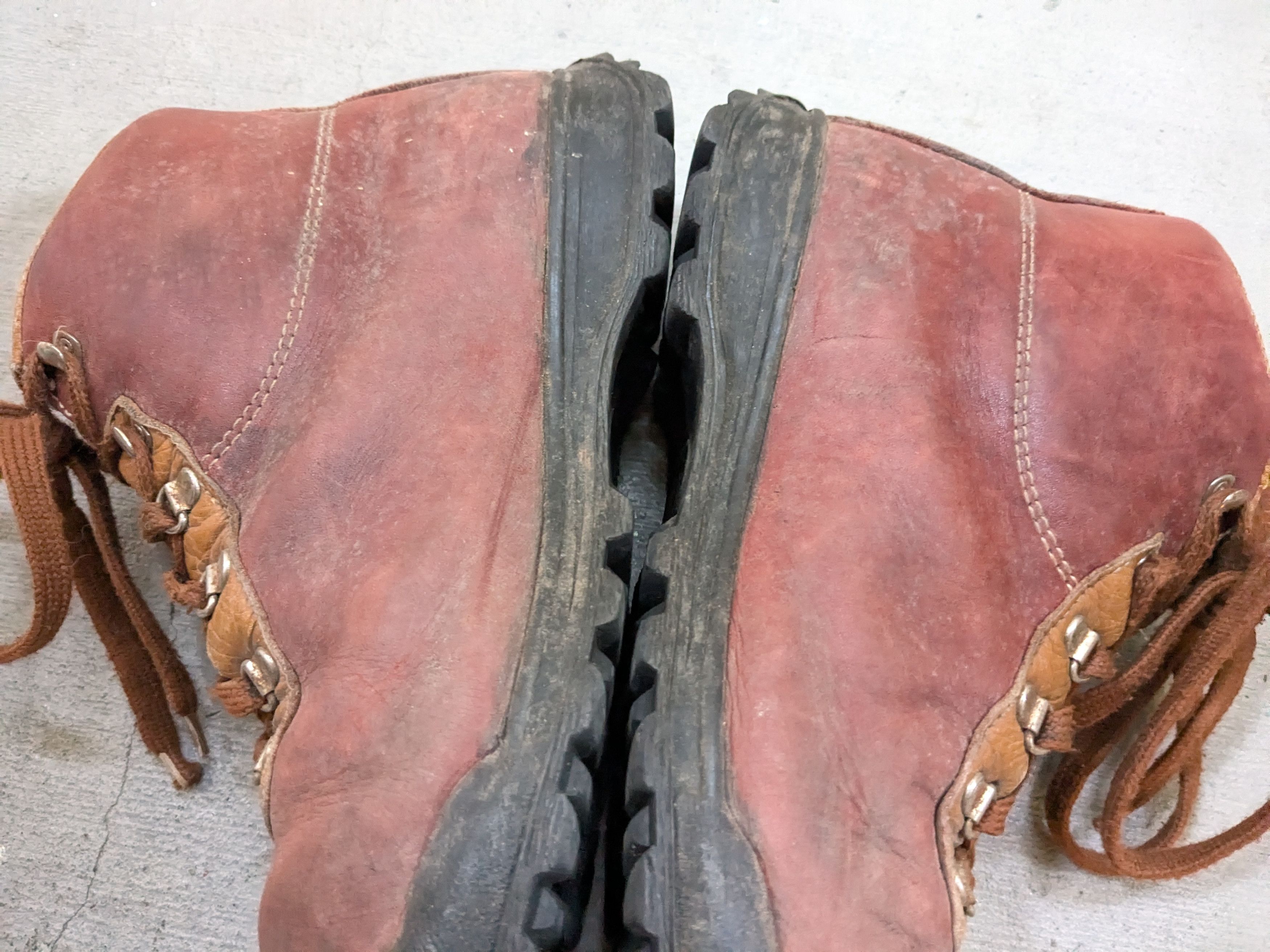 Genuine Leather × Vintage Vintage Hiking Boots 8 Brown Leather Lace Up Mountain Size US 8 / EU 41 - 12 Thumbnail