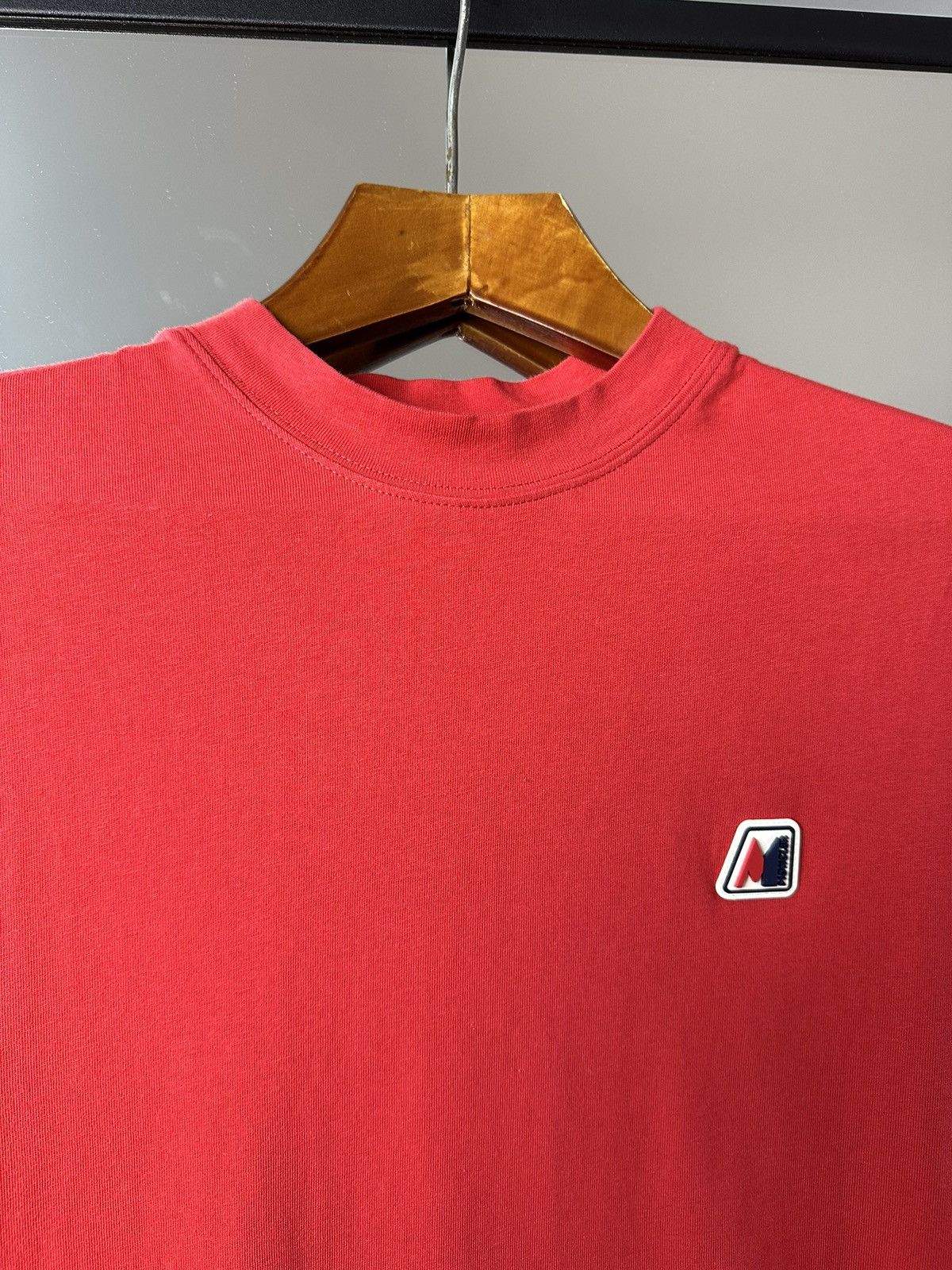 Moncler Moncler Maglia T-Shirt Patch Logo Red Tee Size US M / EU 48-50 / 2 - 6 Thumbnail