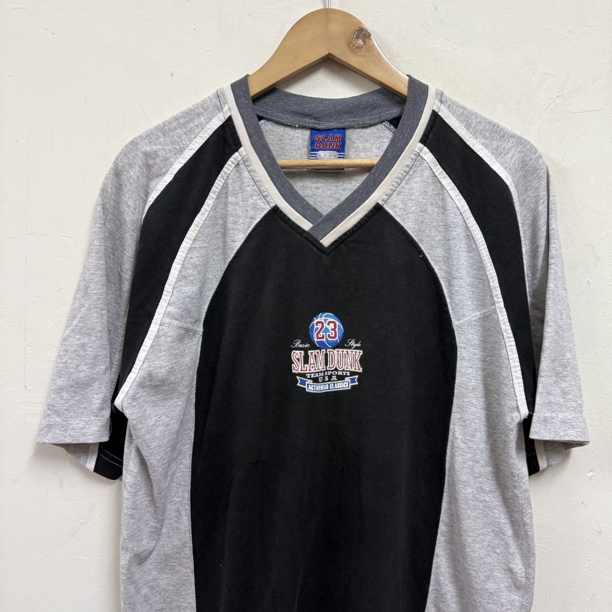 NBA Vintage Slam Dunk Michael Jordan Tshirt Size US L / EU 52-54 / 3 - 6 Thumbnail