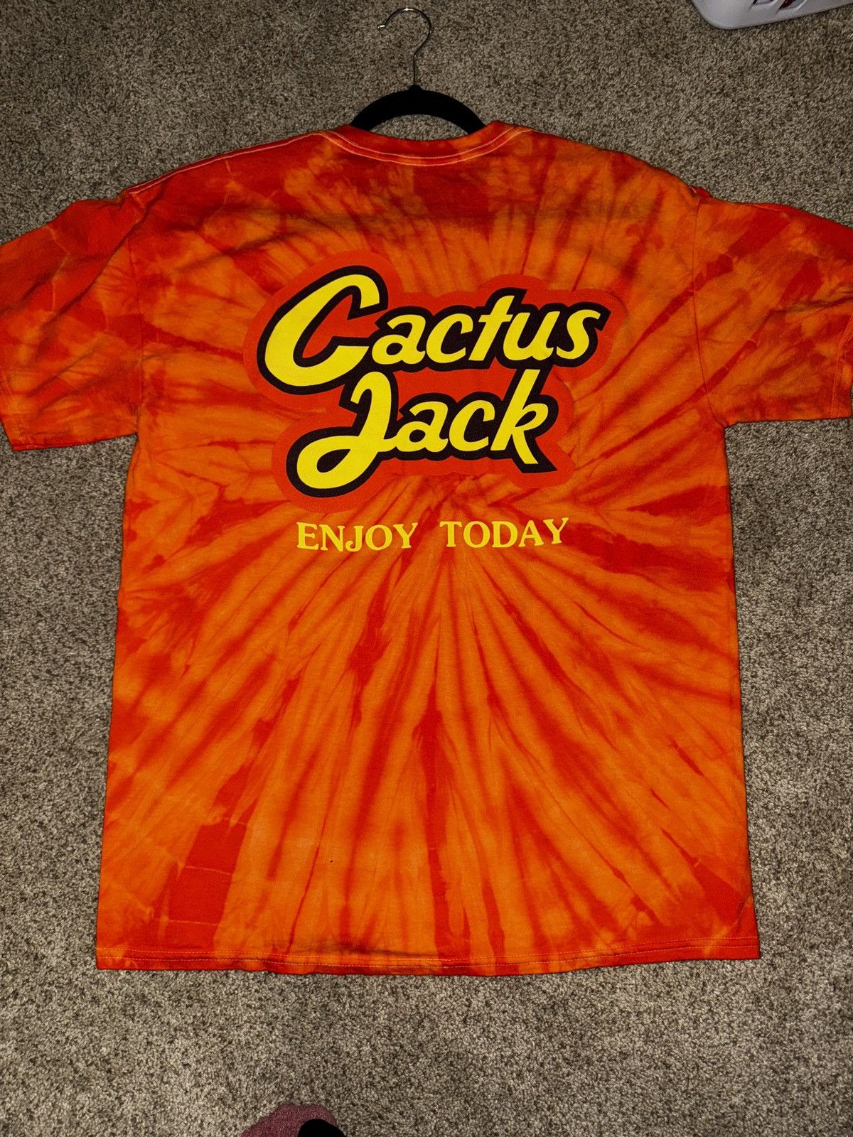 Travis Scott Travis Scott x Reese’s Puffs Cactus Jack T shirt Size US L / EU 52-54 / 3 - 3 Thumbnail