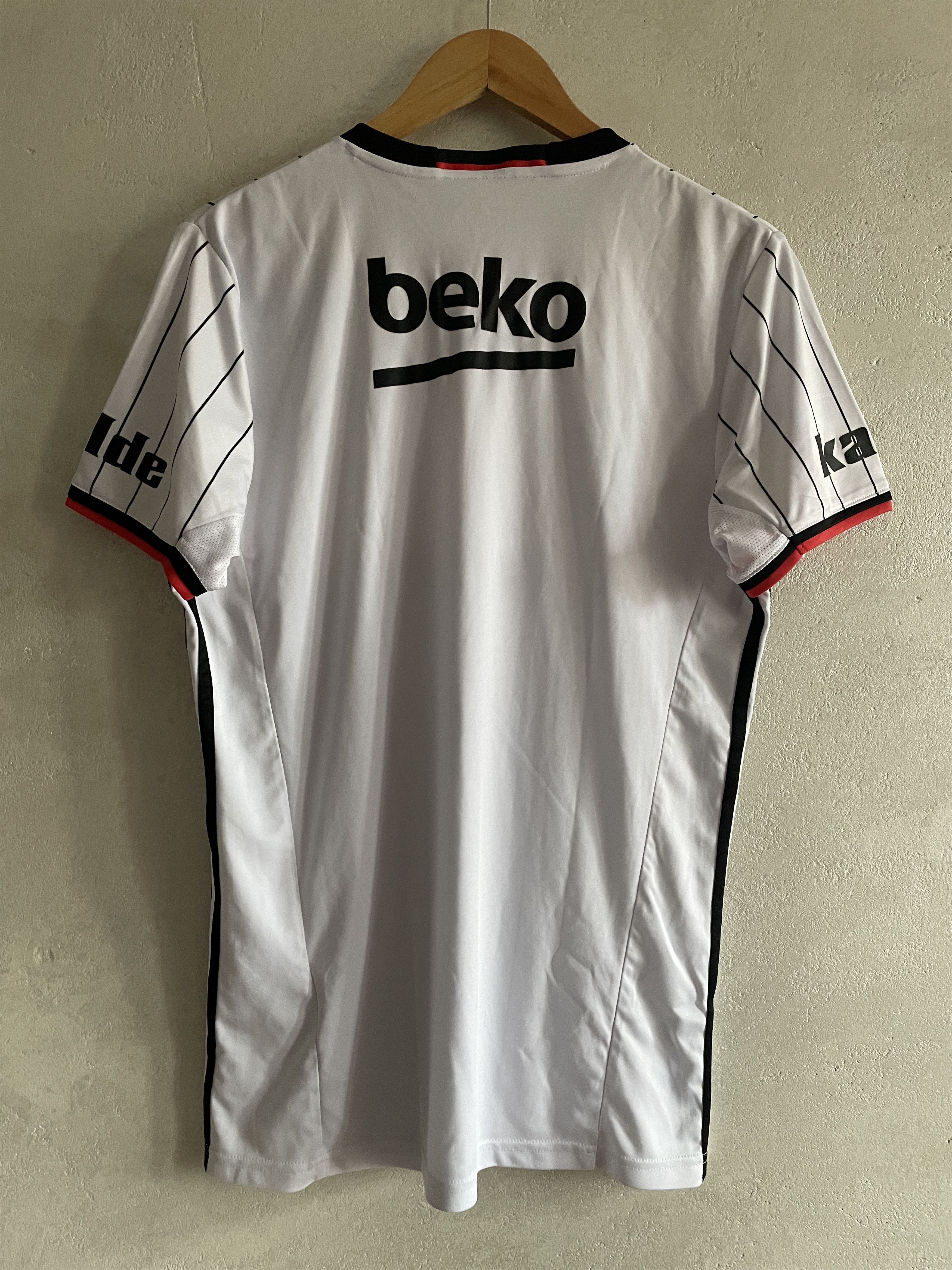 Adidas Besiktas Home Shirt 2016 2017 Kit Soccer Jersey Size US M / EU 48-50 / 2 - 2 Thumbnail