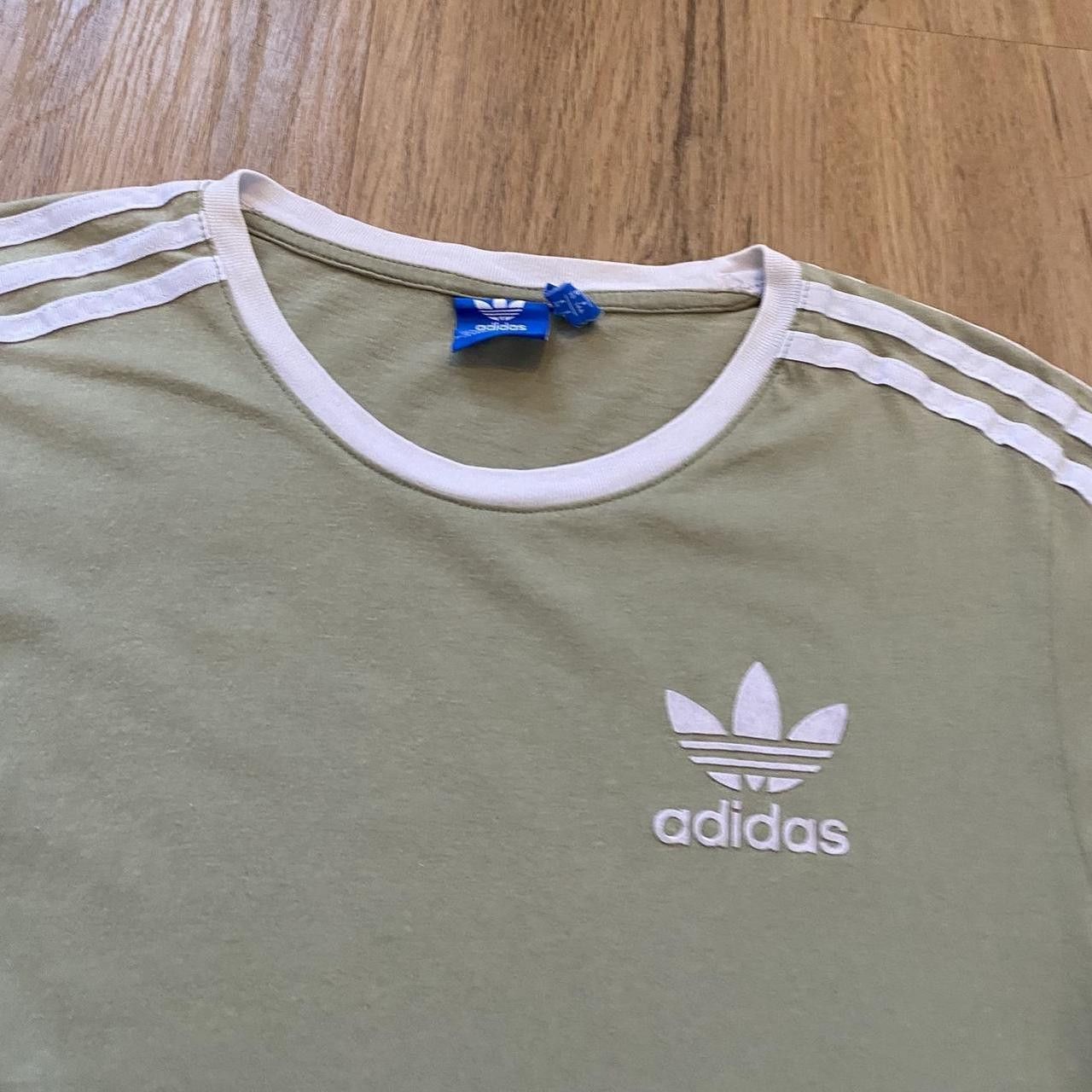 Adidas Khaki and white Adidas T-shirt with embroidered logo Size US S / EU 44-46 / 1 - 3 Thumbnail