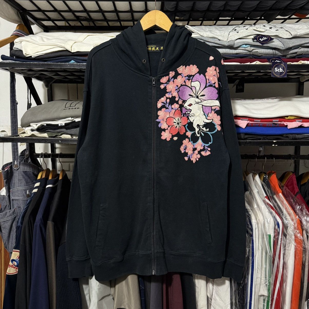 Fugutaiten karakuri tamashii rabbits floral ziphoodie