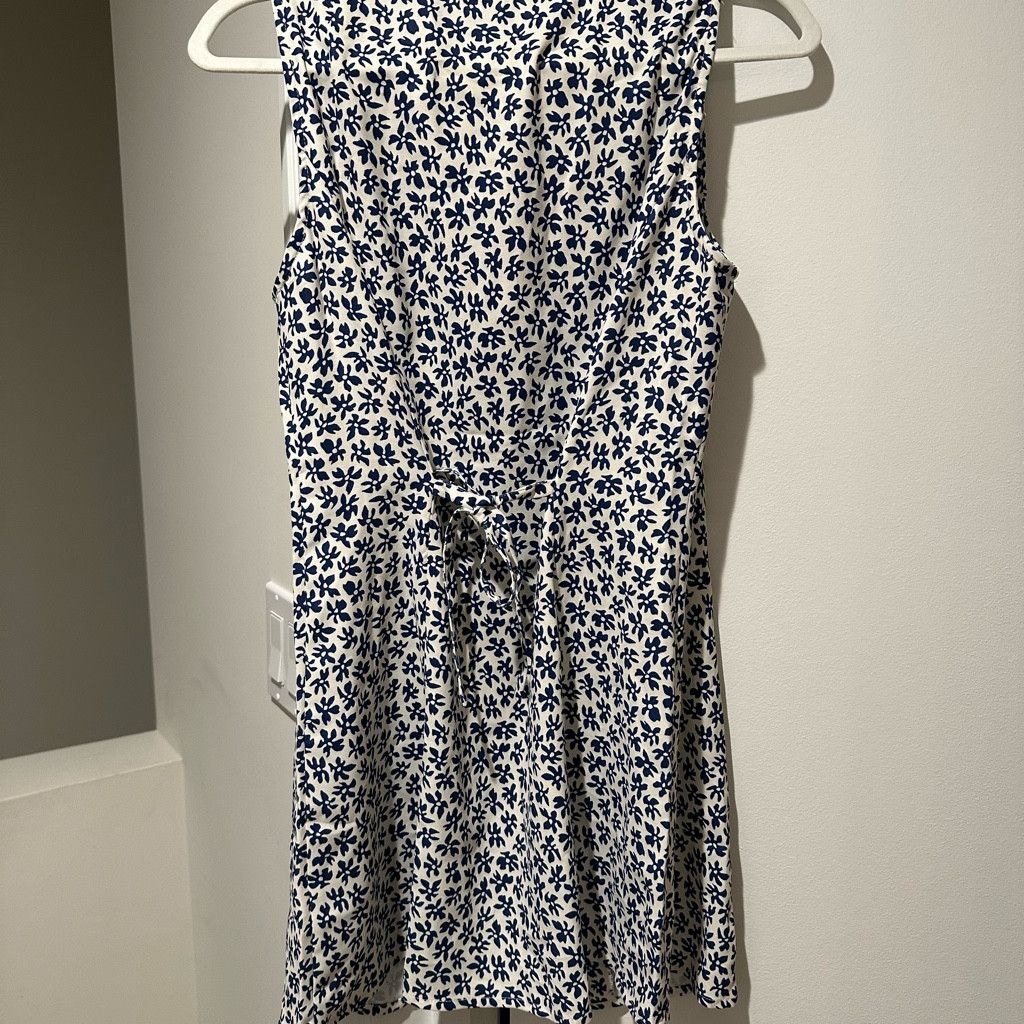 Urban Outfitters Navy Floral Sleeveless Mini Dress with Tie Back Size S / US 4 / IT 40 - 4 Thumbnail