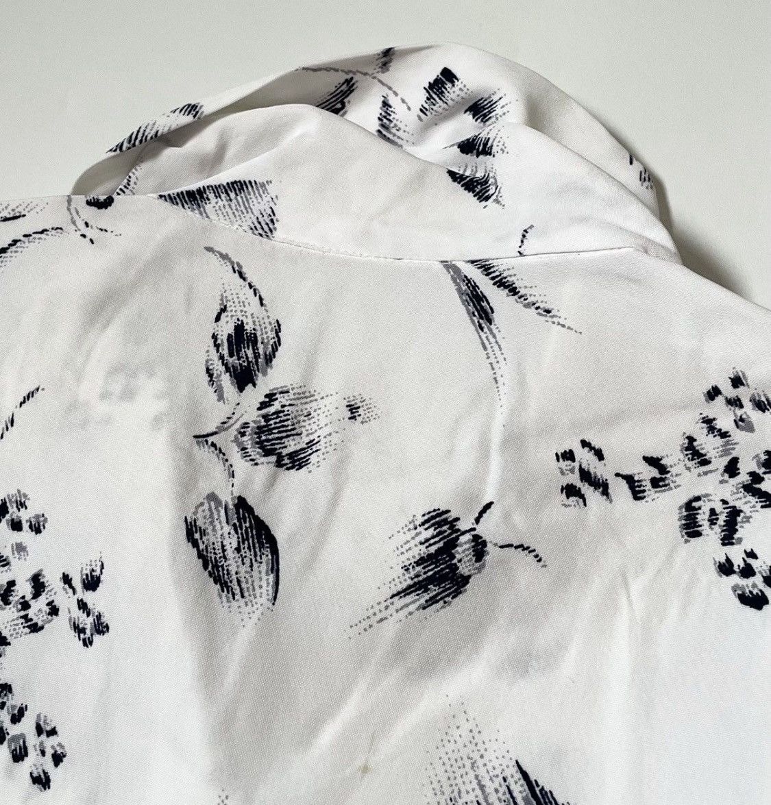 Yohji Yamamoto TAX FREE 🇺🇸 yohji yamamoto y’s for men flowy printed shirt Size US L / EU 52-54 / 3 - 5 Thumbnail