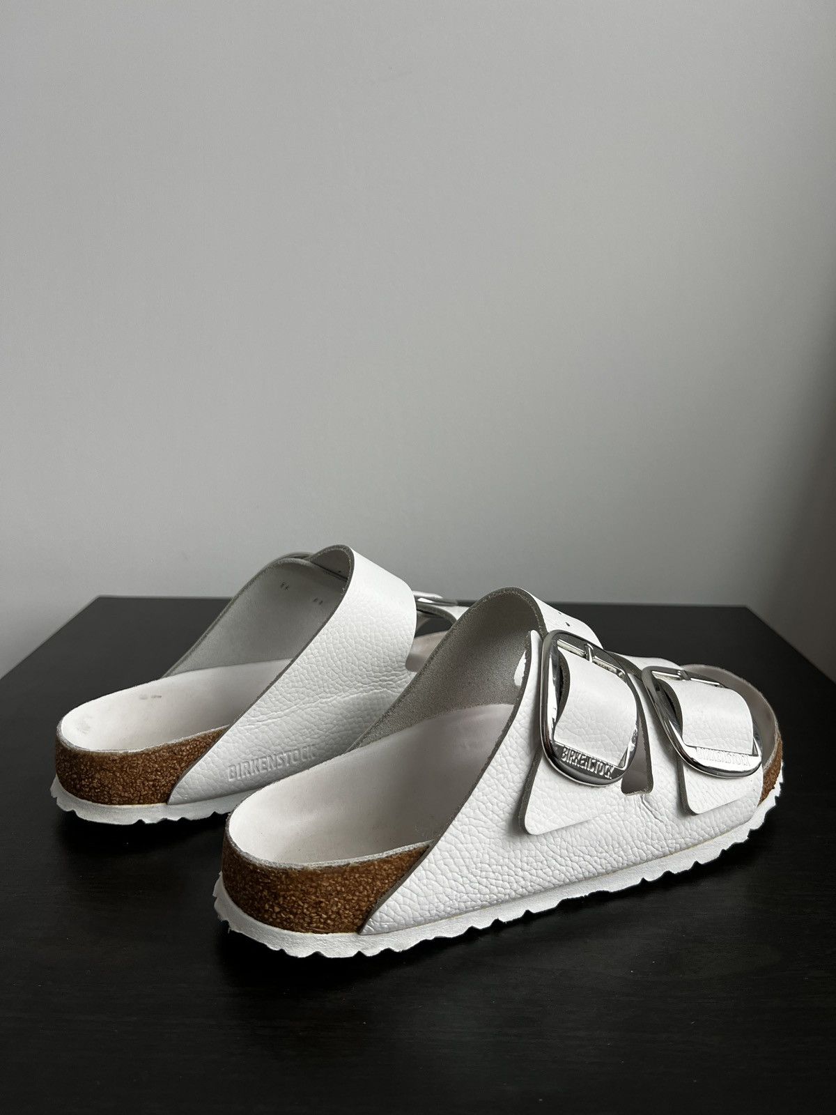 Birkenstock Birkenstock Authentic Arizona Big Buckle White Leather Size US 10 / IT 40 - 4 Thumbnail