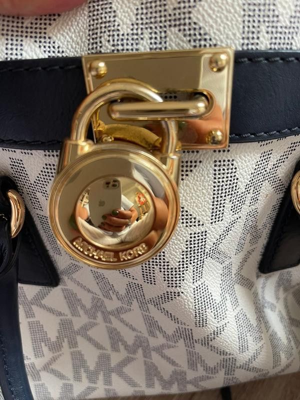 Michael Kors Michael Kors Monogram Leather Shoulder Bag Medium Size ONE SIZE - 4 Thumbnail