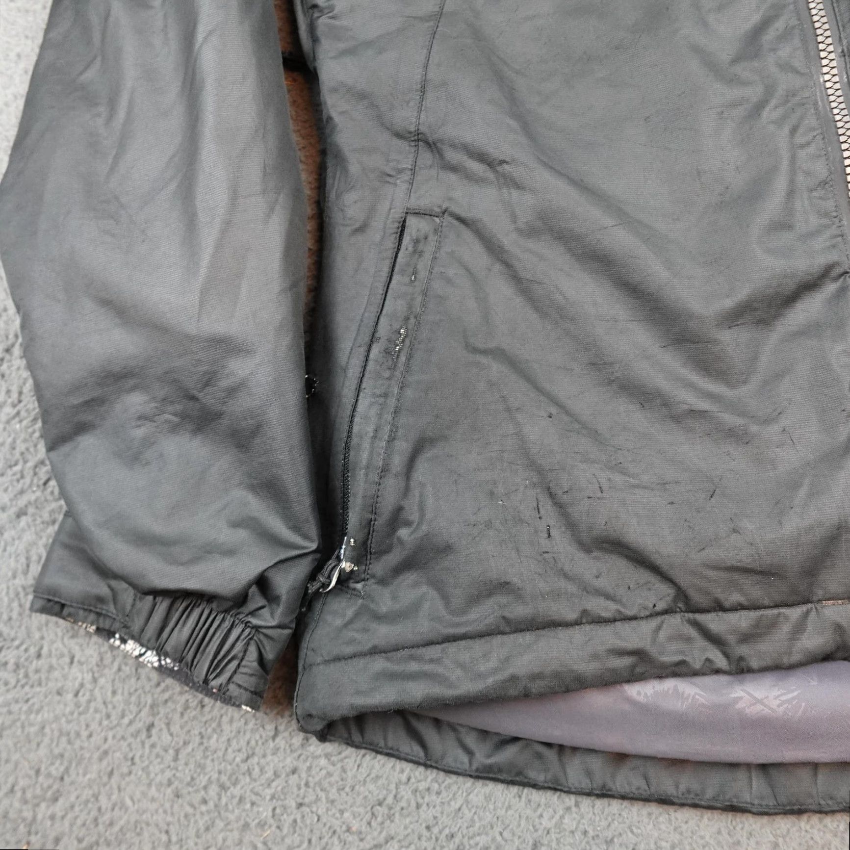 Volcom Volcom Jacket Womens Medium Black Hooded Full Zip TDS Thermal Insulated EQS Puffer, Softshell, Zip, Pockets, Lined, Wool? Size S / US 4 / IT 40 - 3 Thumbnail