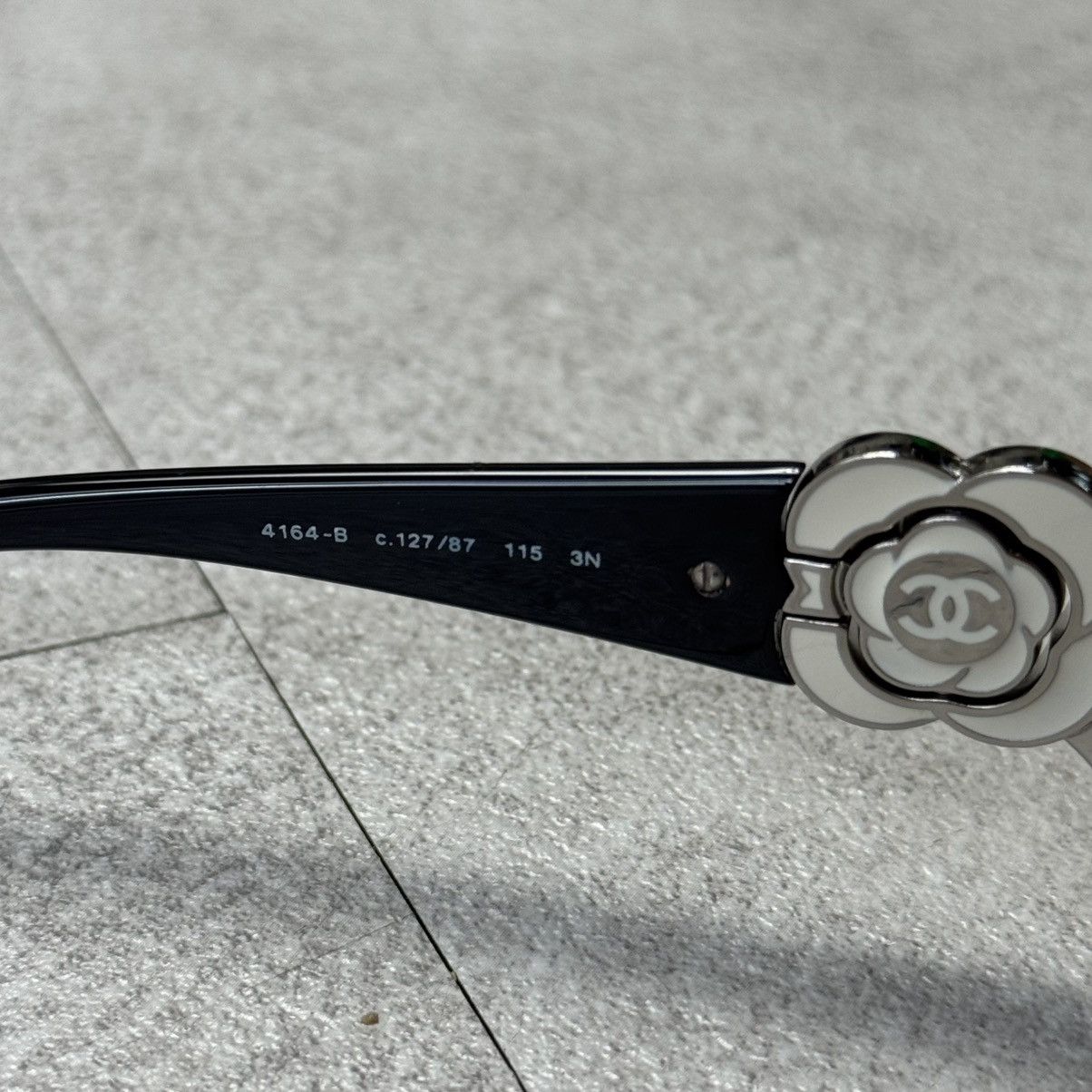Chanel CHANEL CC Camellia Flower Swarovski Sunglasses 4164-B Size ONE SIZE - 5 Thumbnail