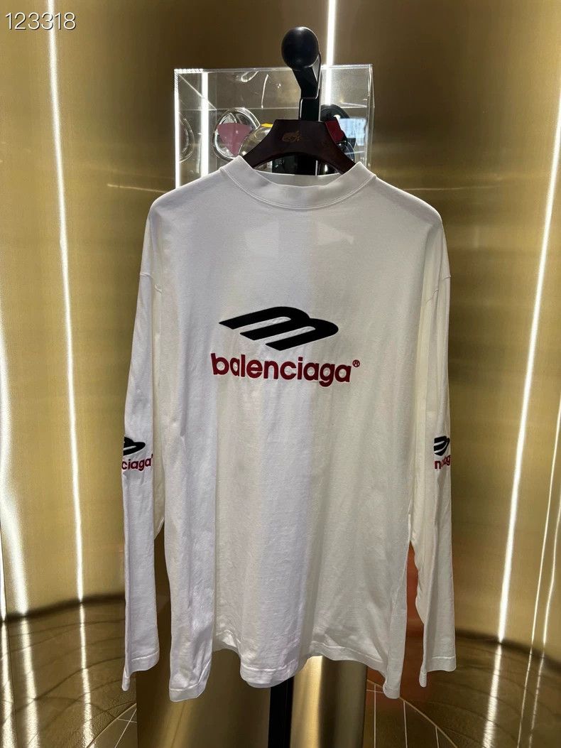 Balenciaga Balenciaga 3B Logo Embroidered Long Sleeve Tee - dmc Size US L / EU 52-54 / 3 - 1 Thumbnail