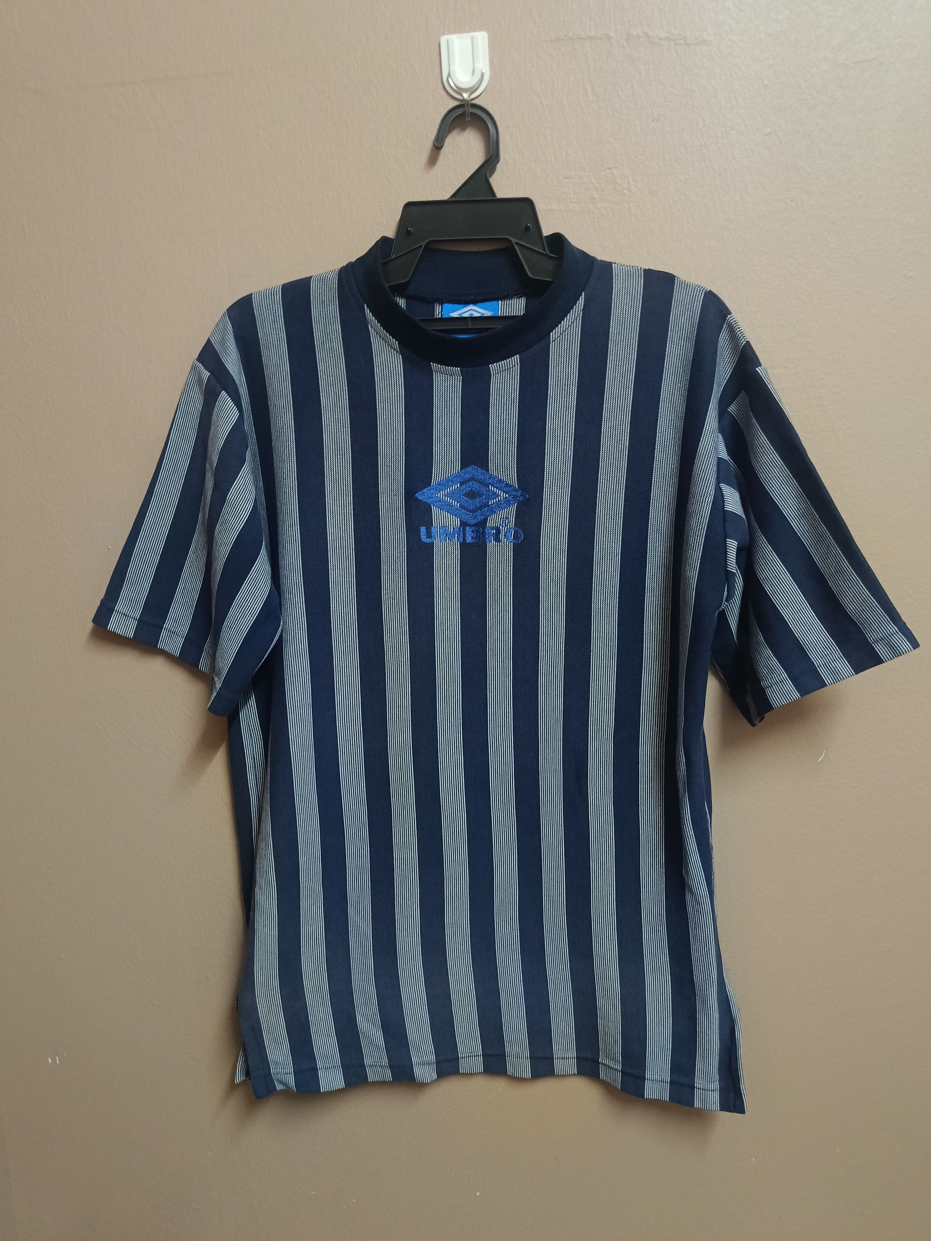 Umbro × Vintage Vintage 90s Umbro shirt Size US M / EU 48-50 / 2 - 2 Thumbnail