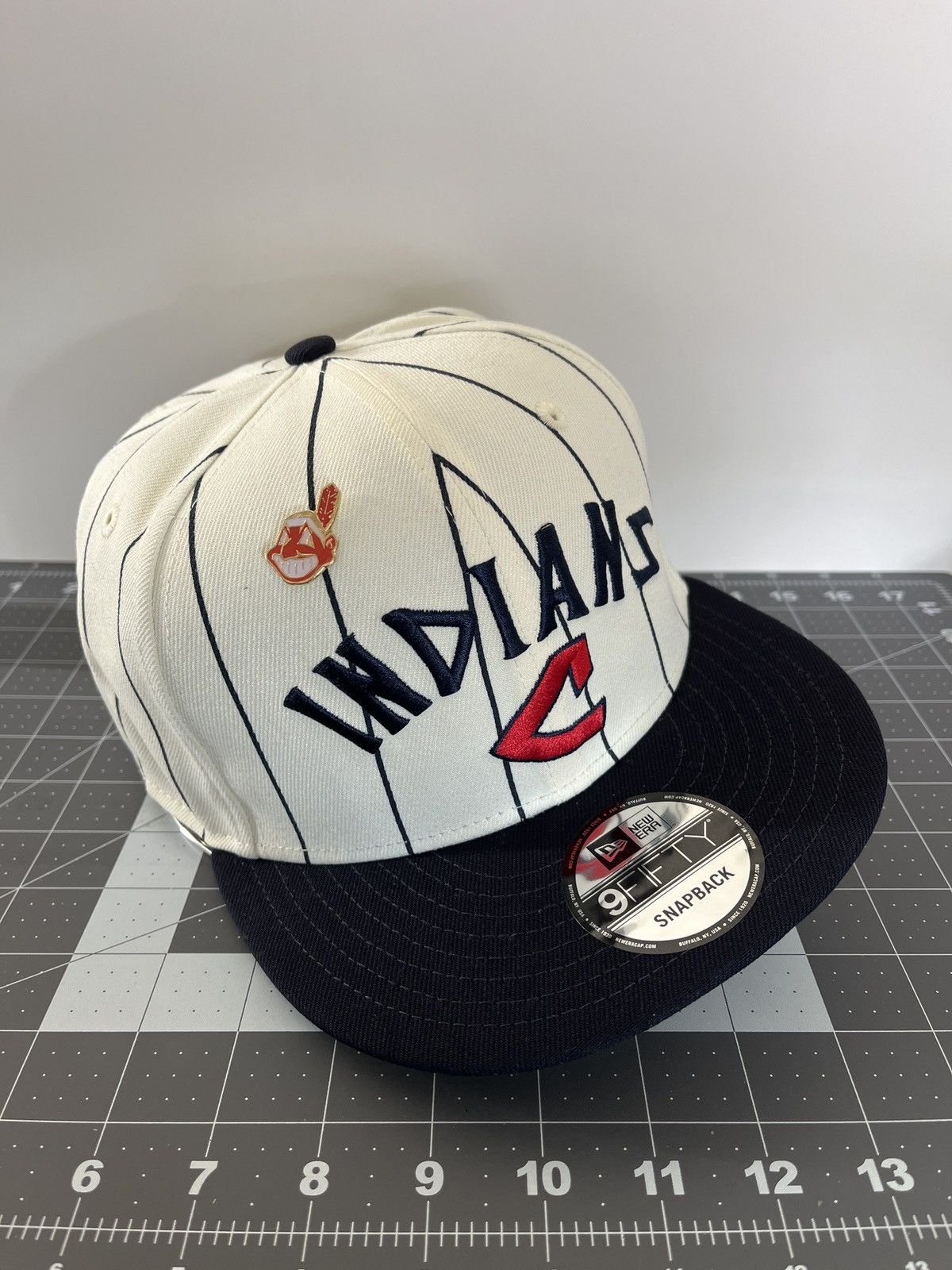 New Era Jersey Pinstripes Cleveland Guardians 9fifty OSFM Snapback Size ONE SIZE - 3 Thumbnail