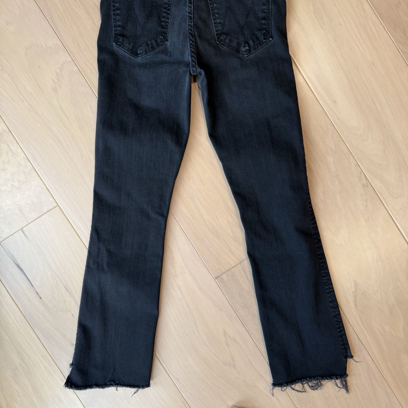 MOTHER Mother Insider Crop Step Fray Jeans Women's 24 Black Boho Size 24" / US 00 / IT 34 - 10 Thumbnail