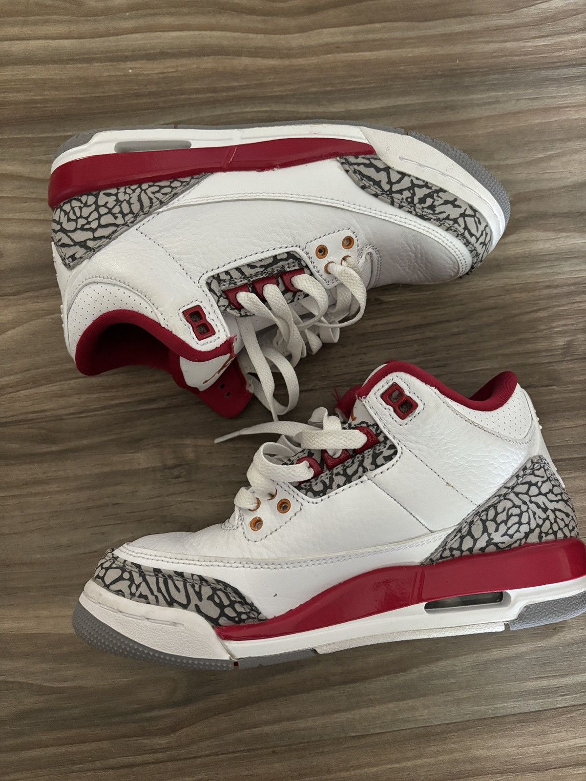 Jordan Brand White Jordan 3s Size US 4 / IT 34 - 6 Thumbnail