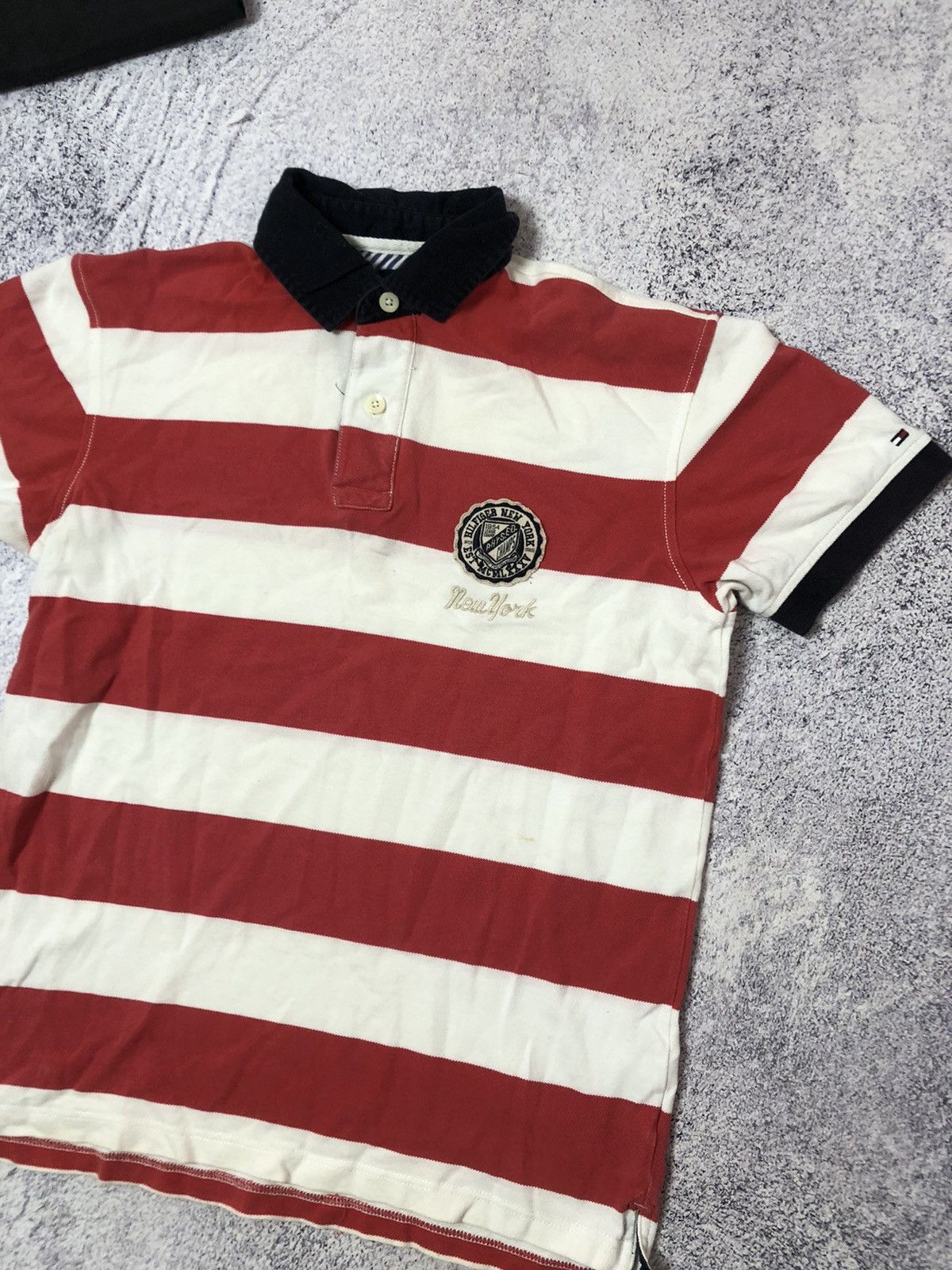 Tommy Hilfiger Men’s polo Tommy Hilfiger New York size L vintage Size US L / EU 52-54 / 3 - 2 Thumbnail