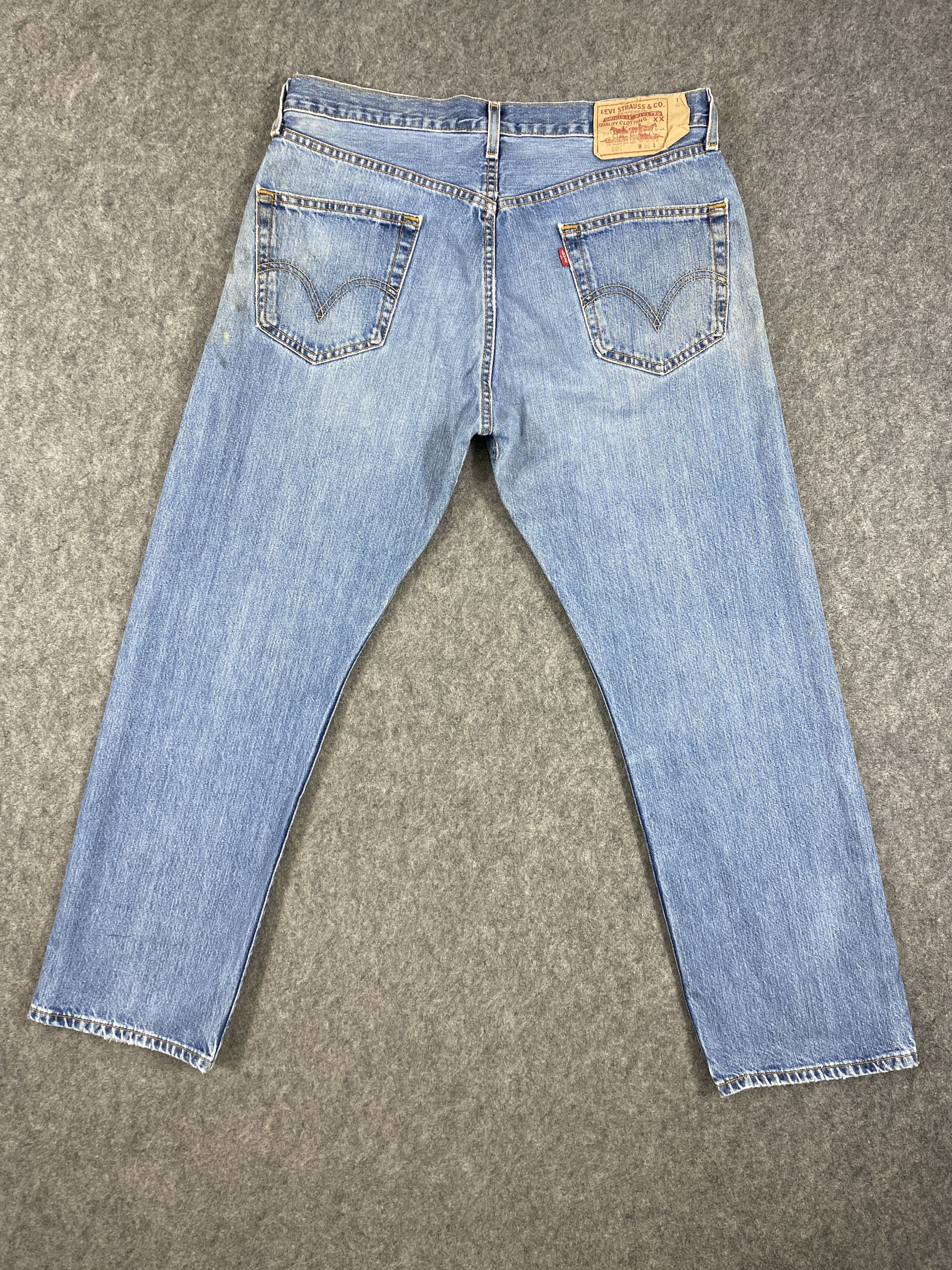 Levi's Distressed Blue Vintage Levi's 501 35x29.5 Denim -JN2336 Size US 35 - 2 Thumbnail