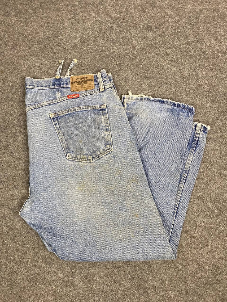 Wrangler vintage wrangler regular fit distressed denim Size US 42 / EU 58 - 2 Thumbnail