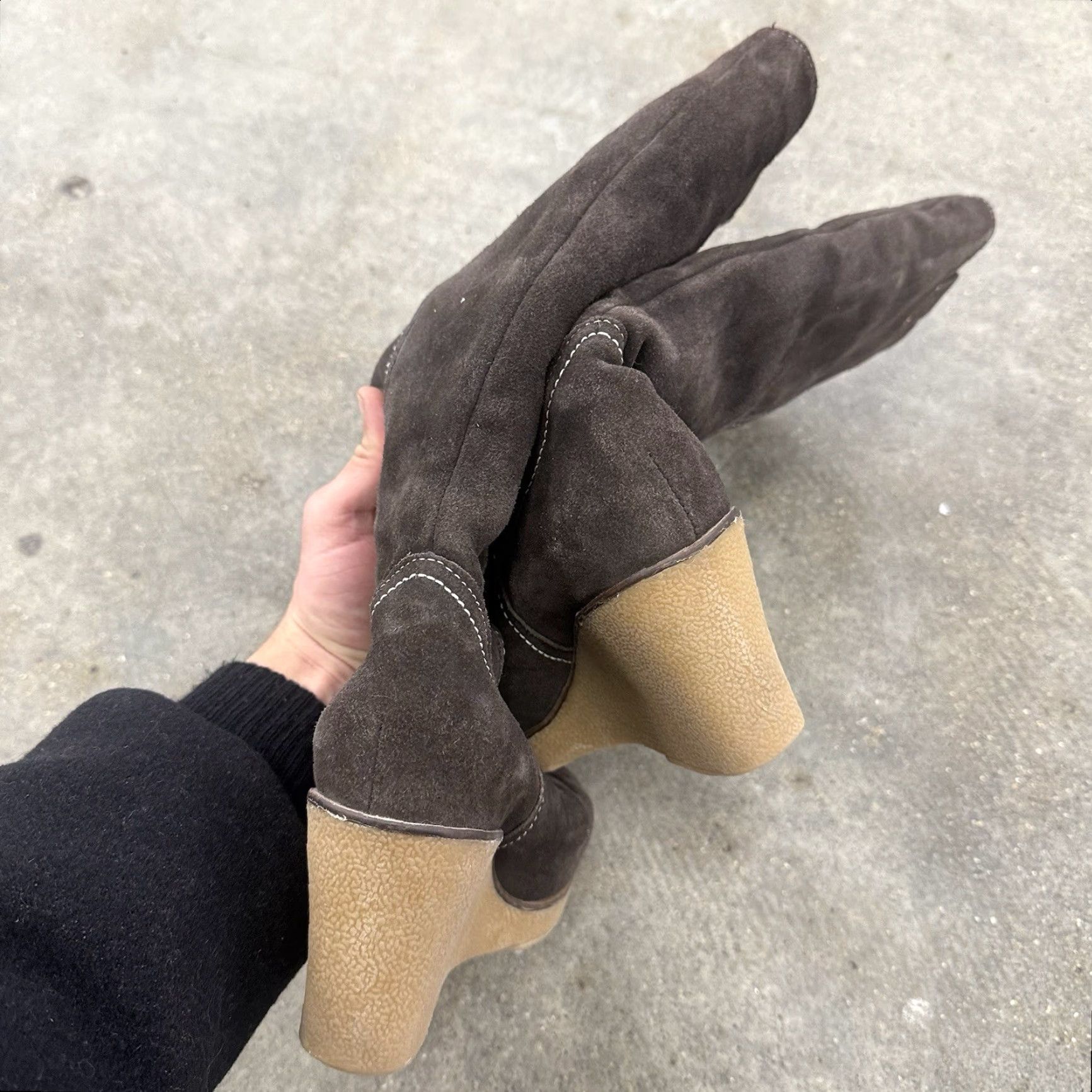 Vintage VINTAGE EMU Australia Waratah Knee High Boots Women 8 Brown Suede Shearling Rubber Gum Sole Winter Womens Size US 8 / IT 38 - 6 Thumbnail