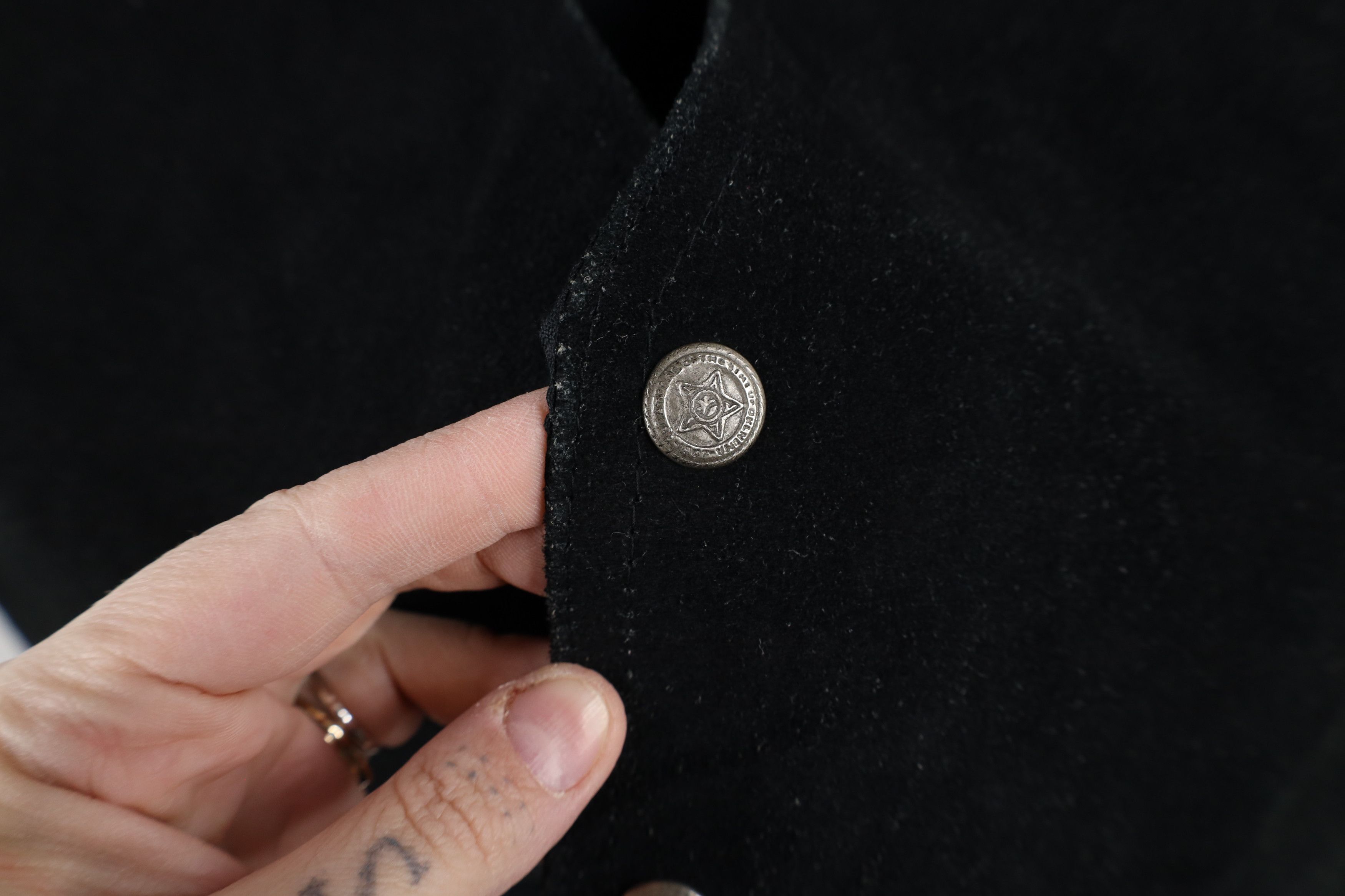 Vintage Vintage 90s Streetwear Buckle Back Suede Leather Vest Jacket Size US XL / EU 56 / 4 - 4 Thumbnail